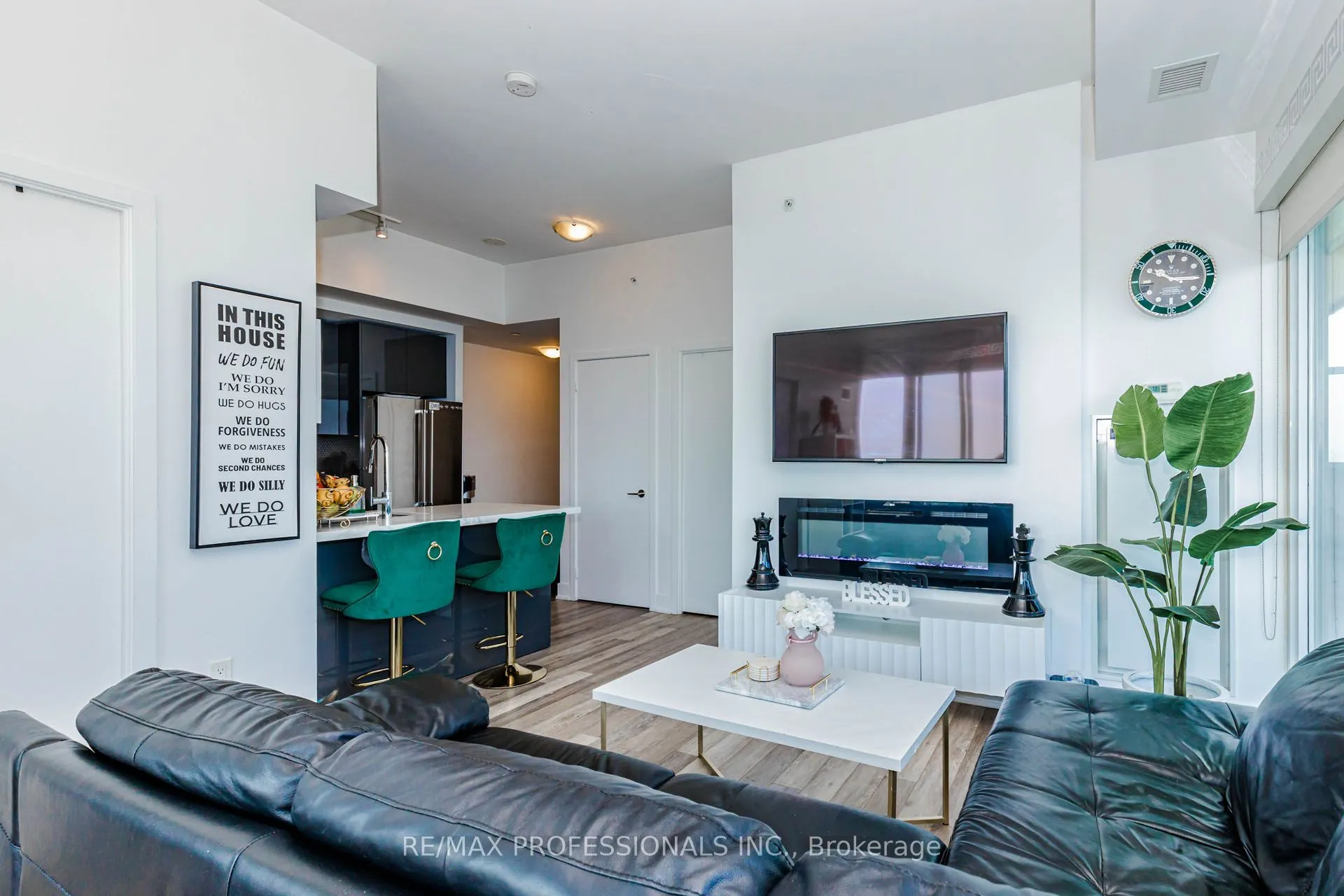 20 Shore Breeze Drive #1107