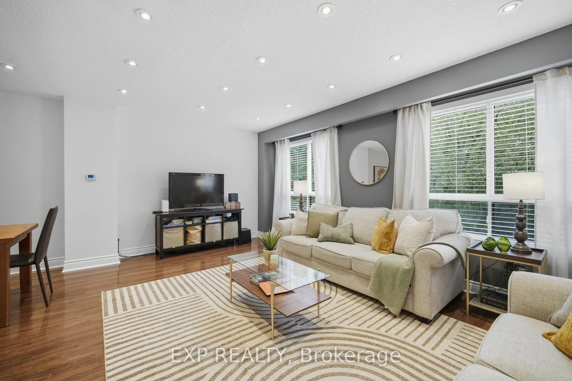 157 Moregate Crescent #11