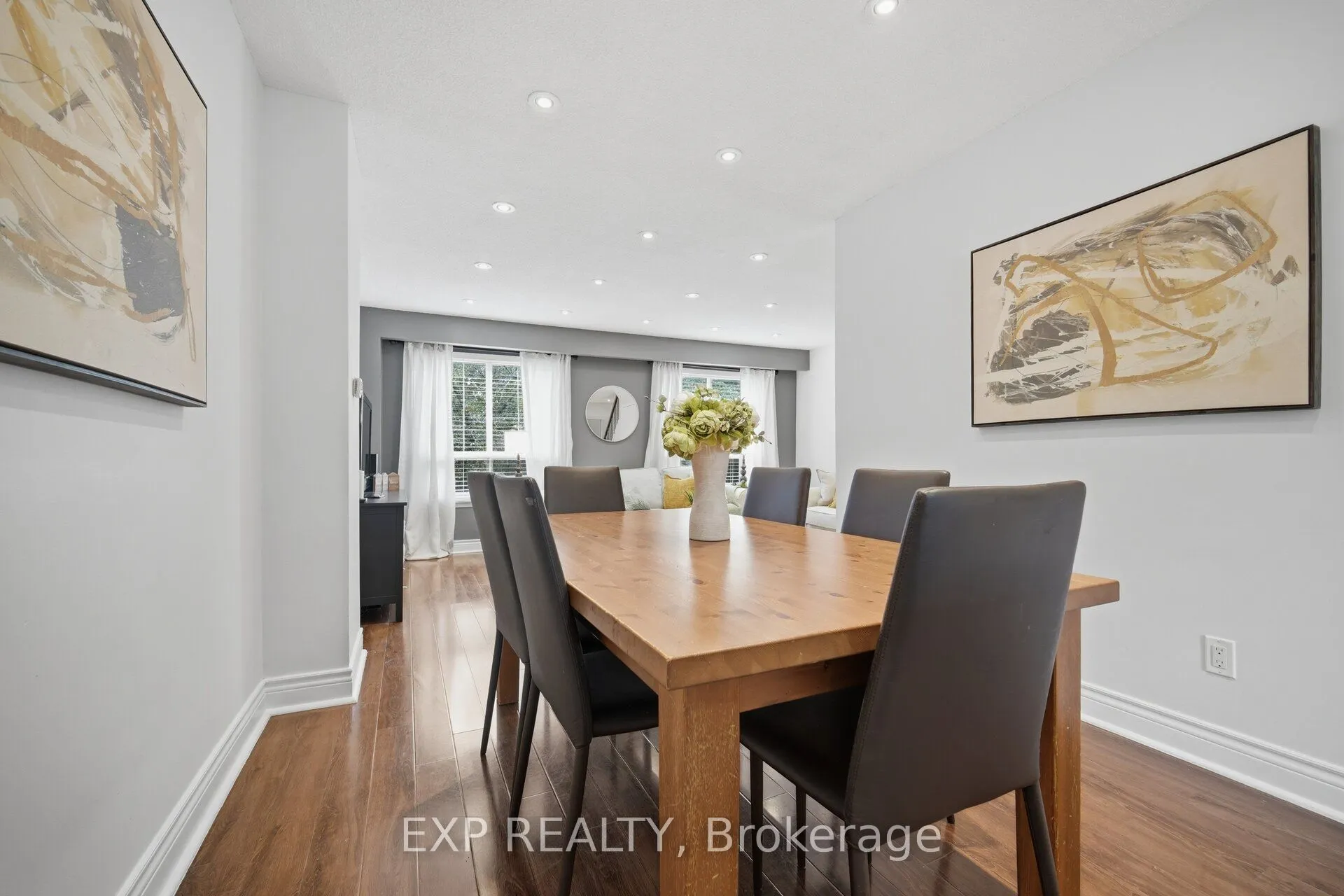 157 Moregate Crescent #11