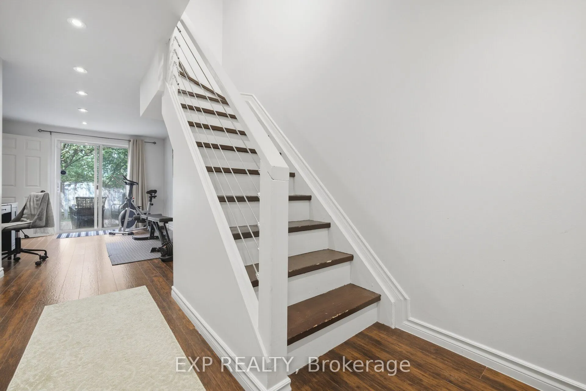 157 Moregate Crescent #11
