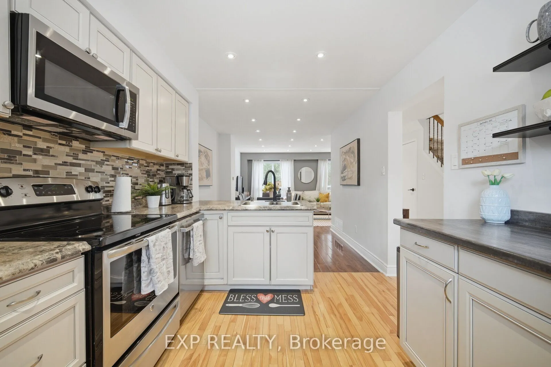 157 Moregate Crescent #11