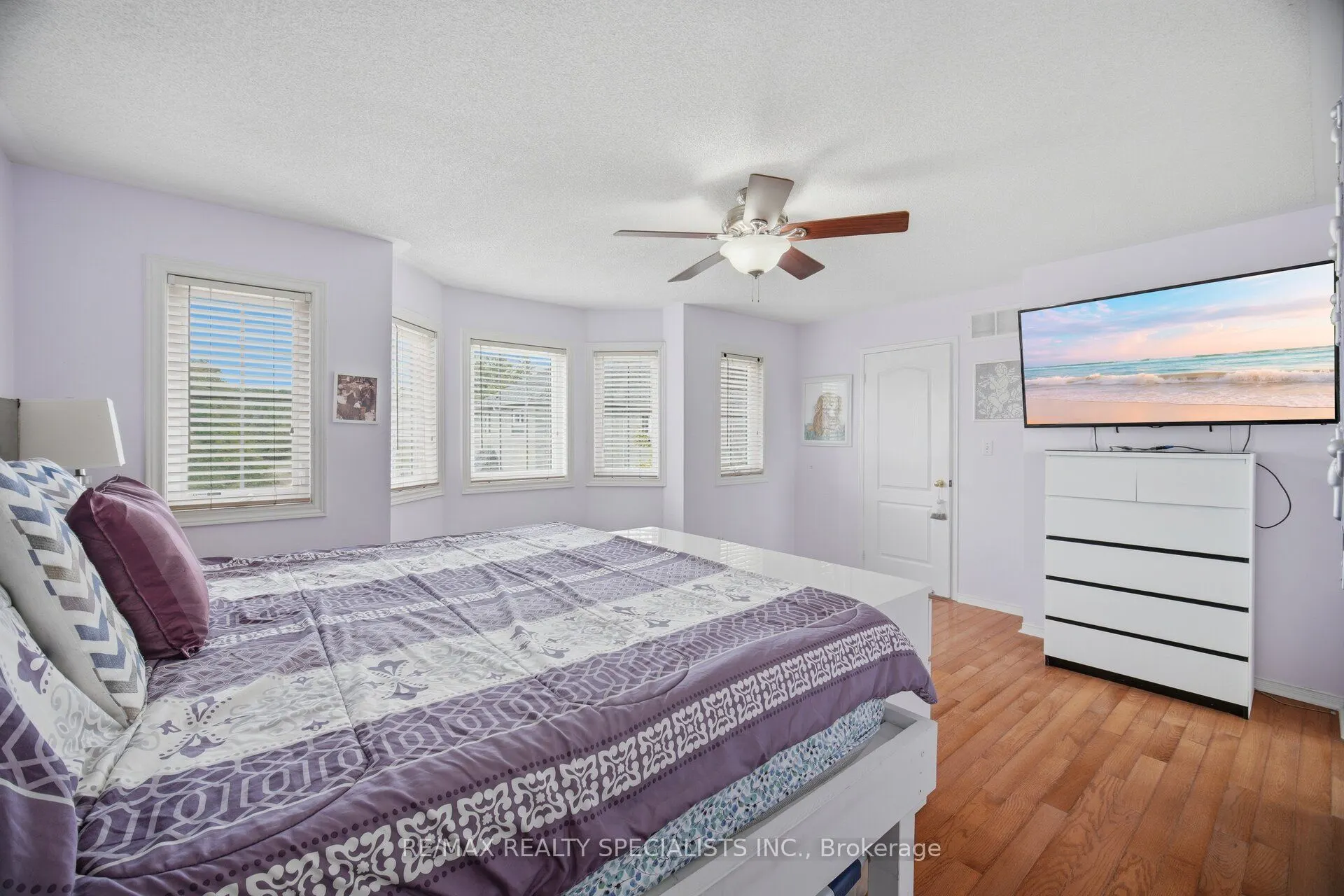 5535 Glen Erin Drive #15