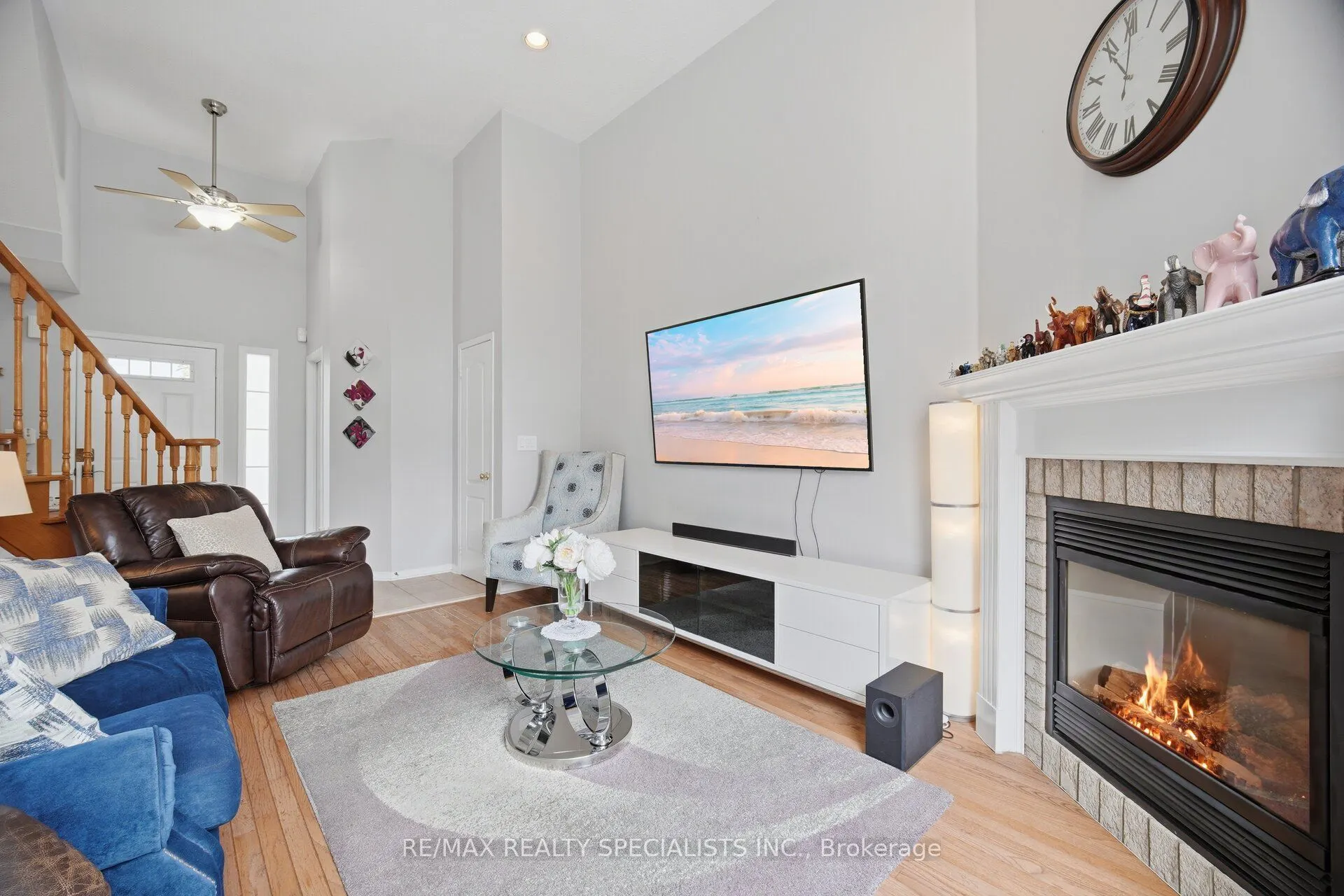 5535 Glen Erin Drive #15