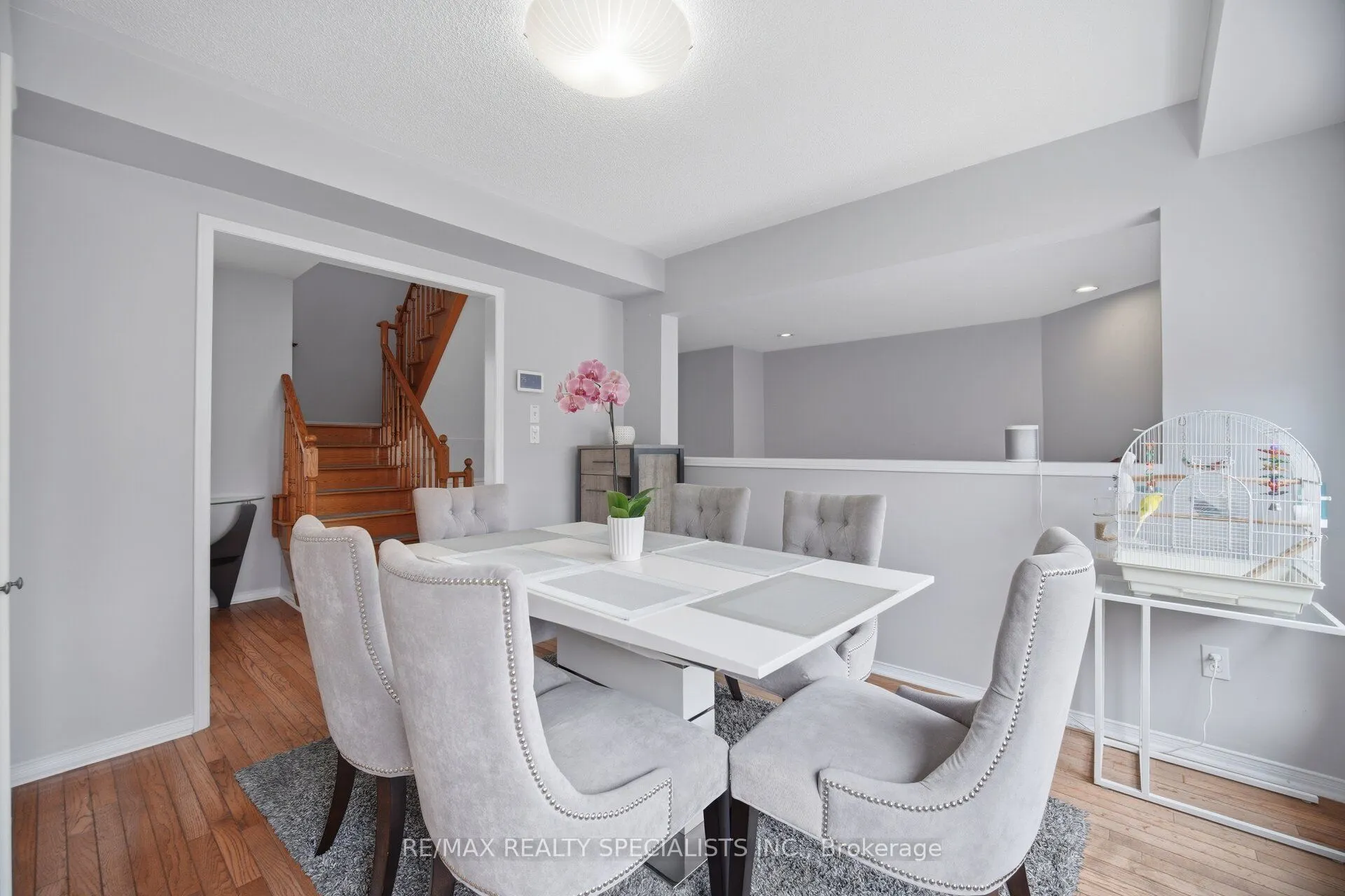 5535 Glen Erin Drive #15