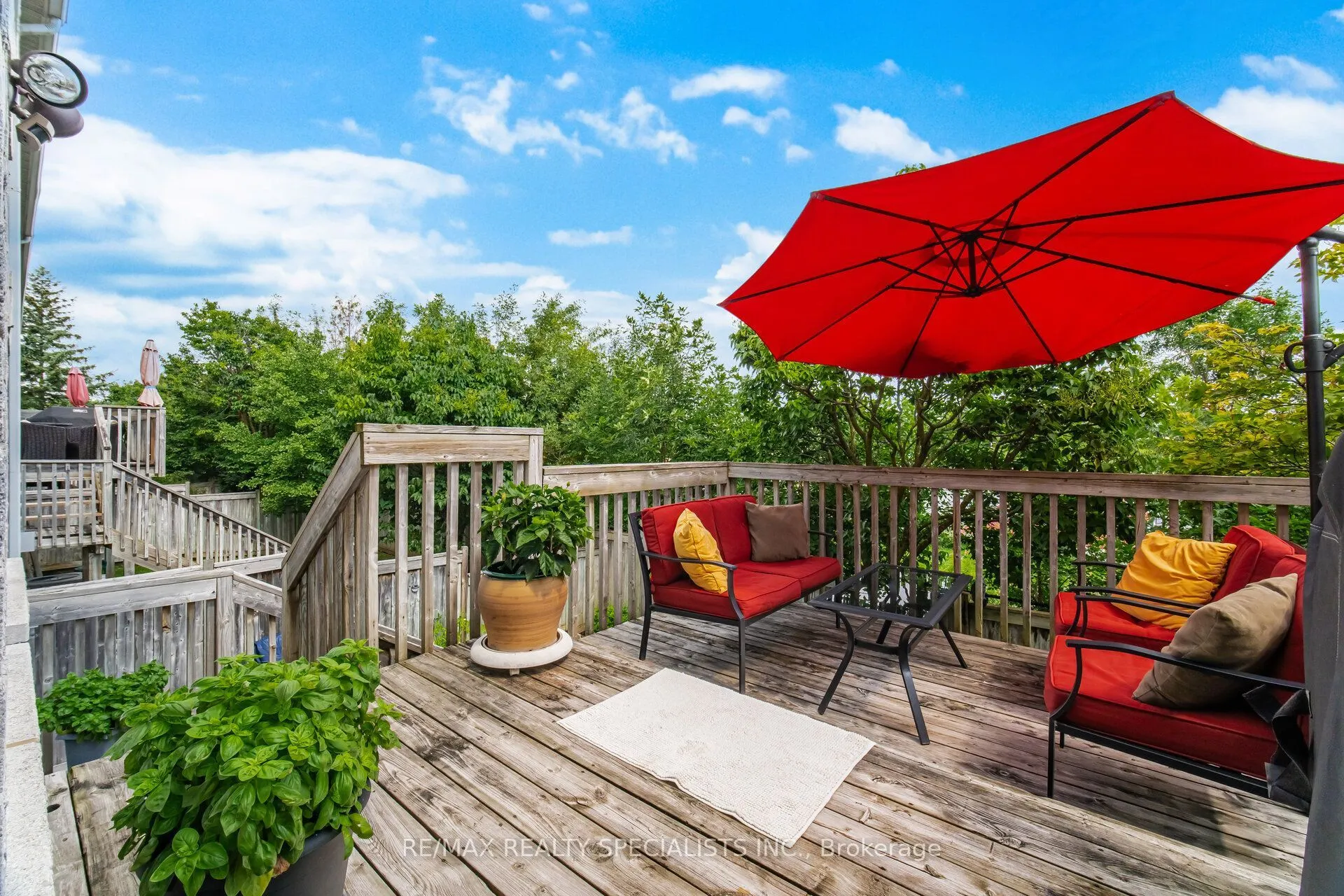 5535 Glen Erin Drive #15