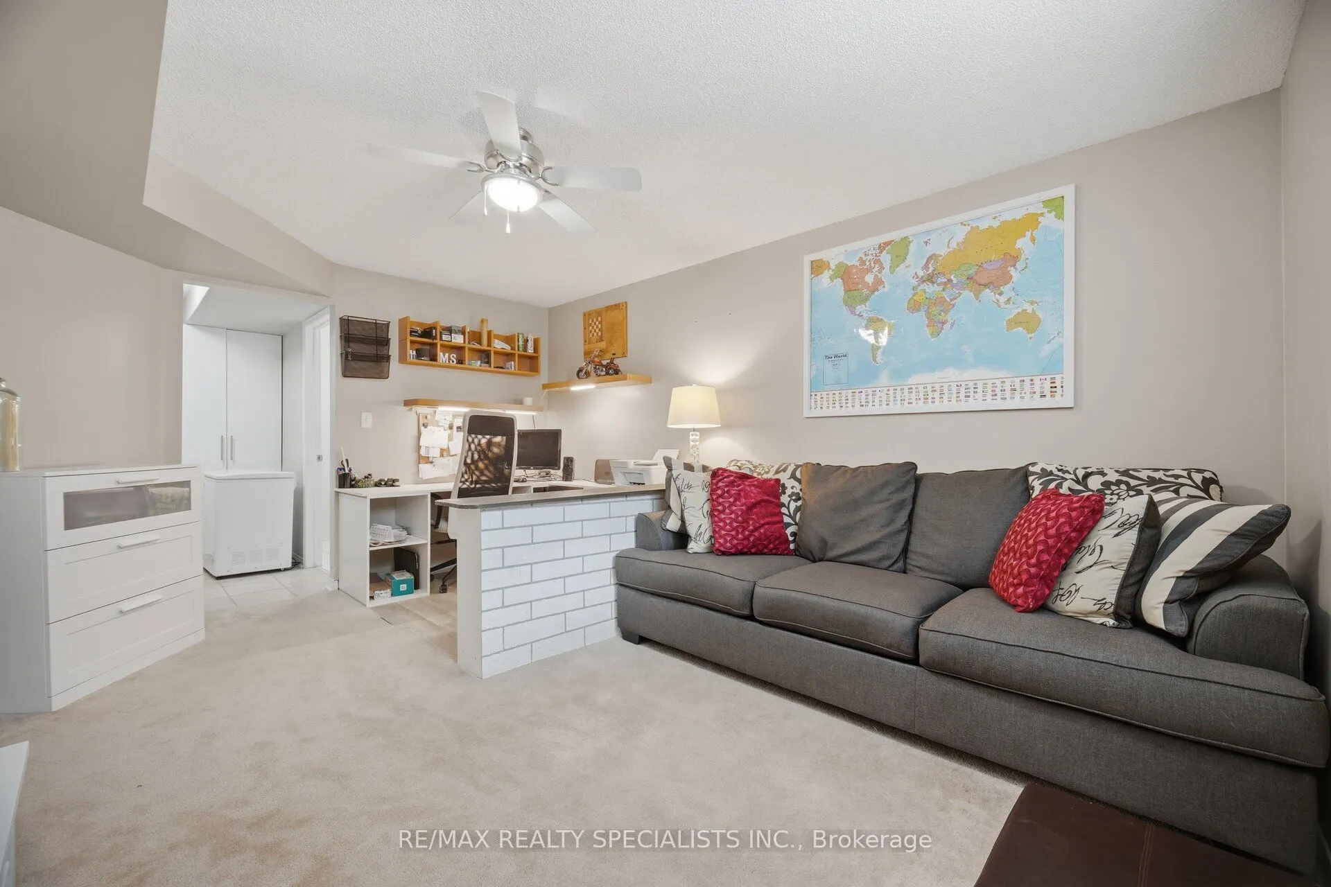5535 Glen Erin Drive #15