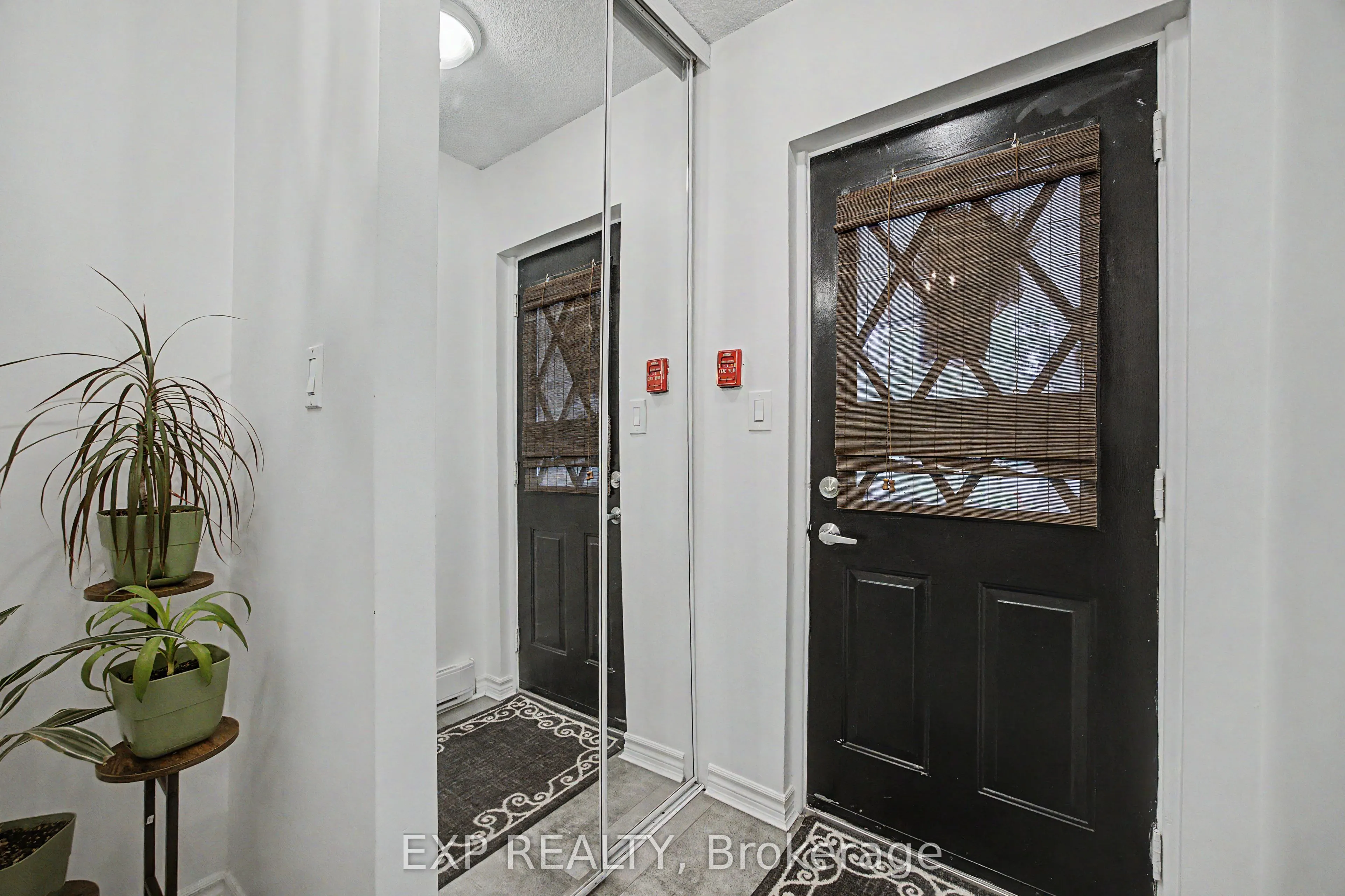 1000 Cedarglen Gate #501