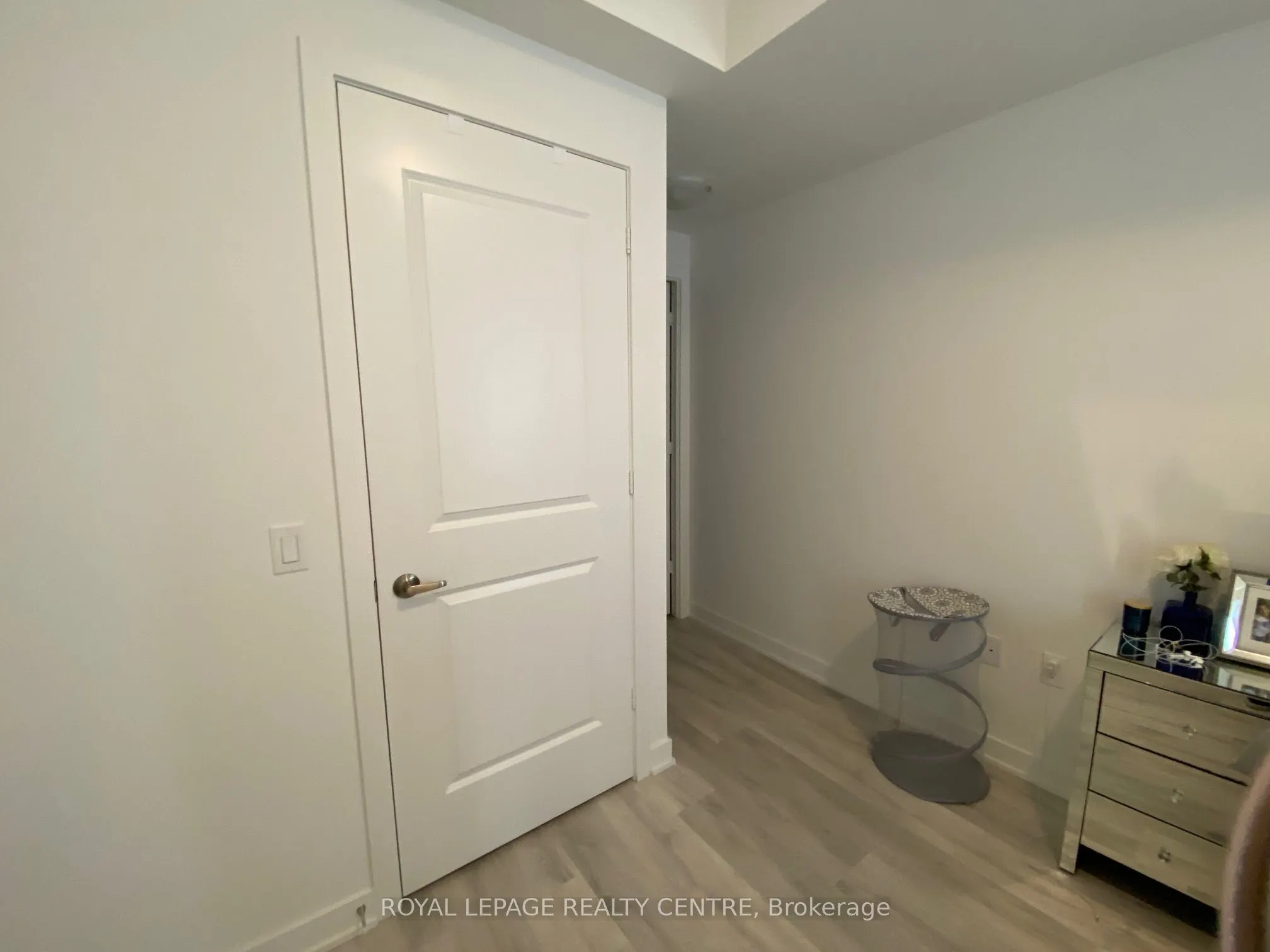 4699 Glen Erin Drive #406