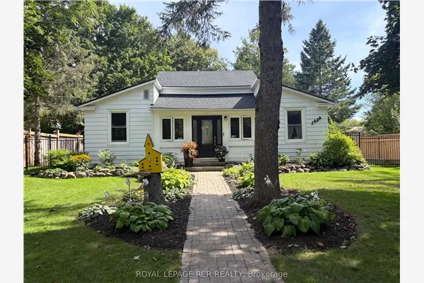 1429 Queen Street