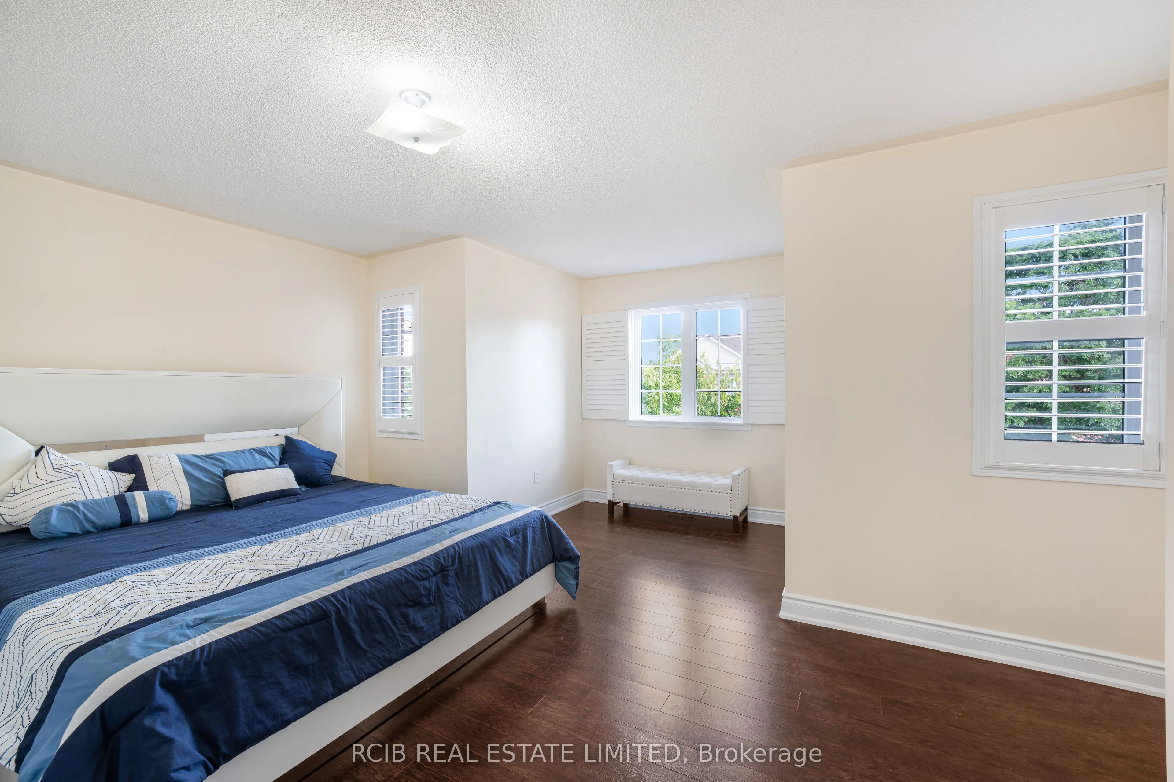 12 Spencer Drive
