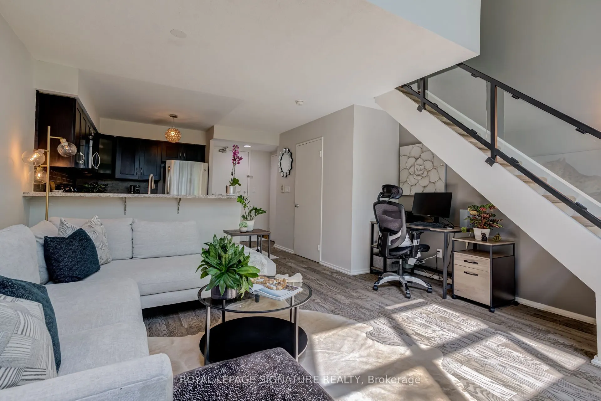 200 Manitoba Street #203