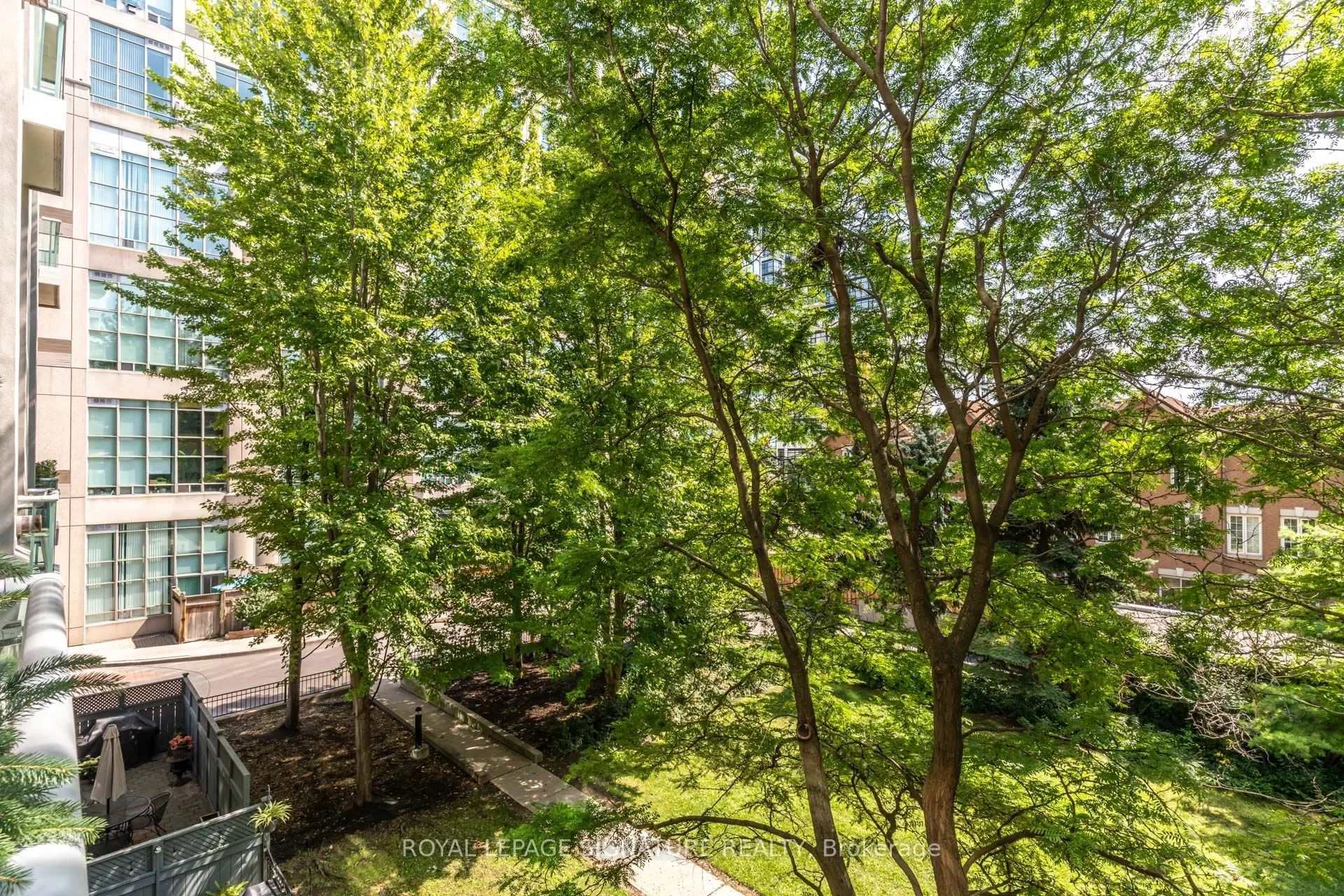 200 Manitoba Street #203