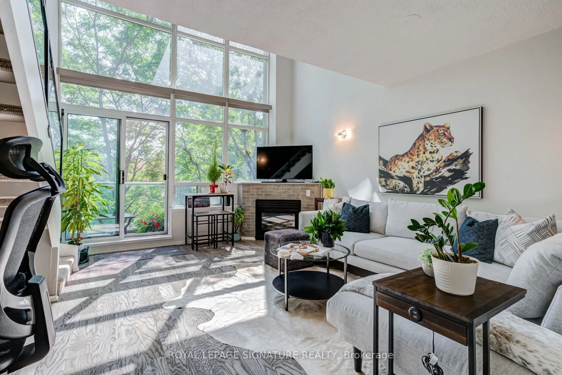 200 Manitoba Street #203