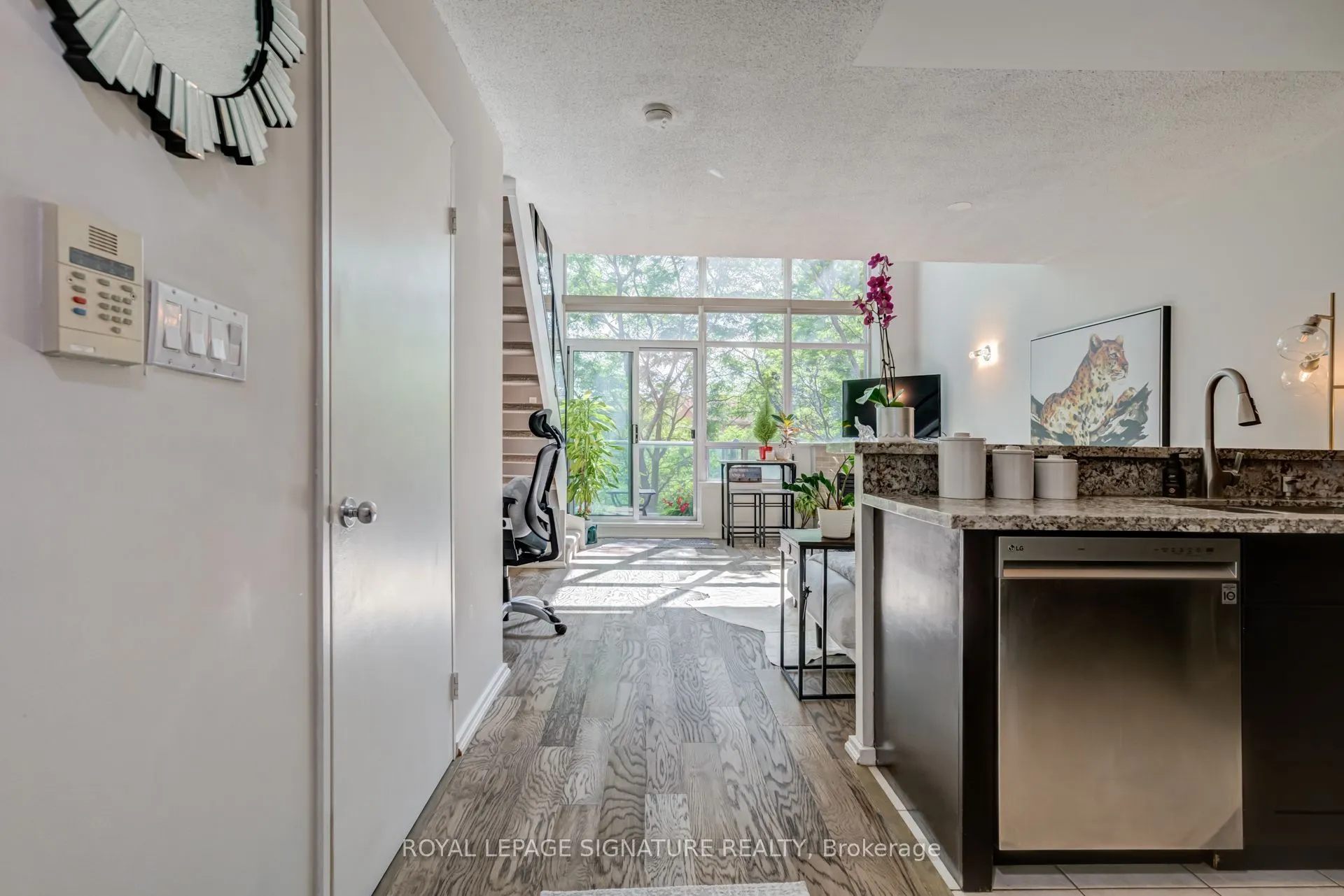 200 Manitoba Street #203