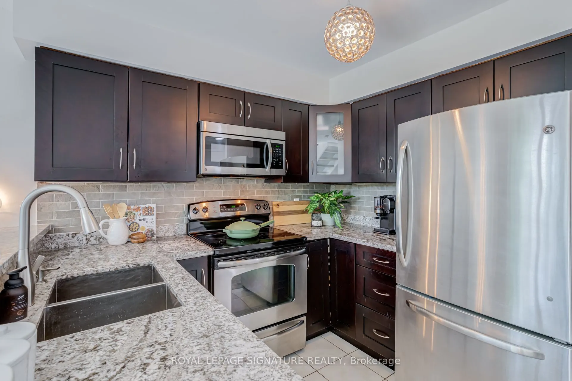200 Manitoba Street #203
