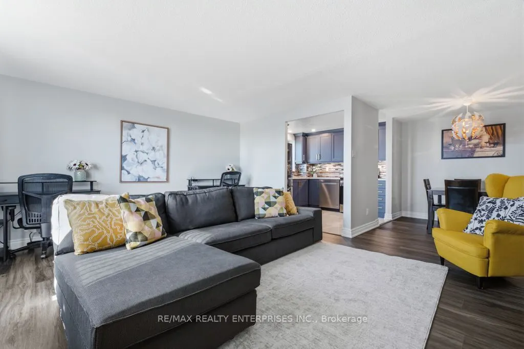 6720 Glen Erin Drive #414