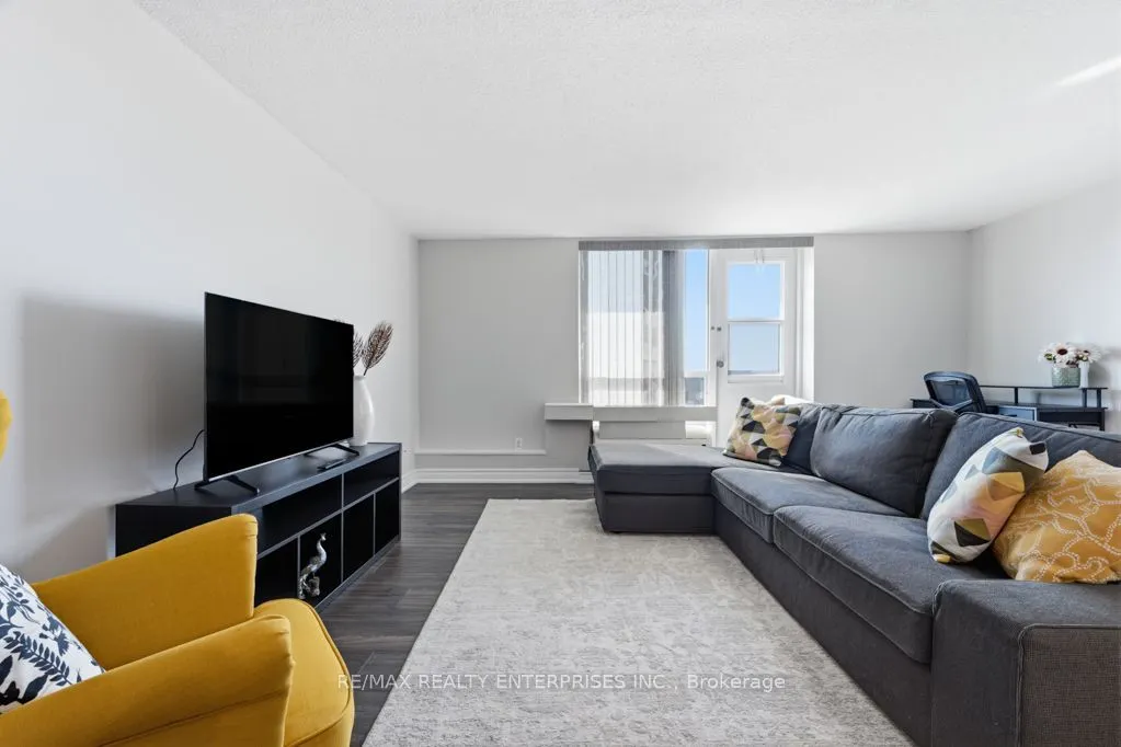 6720 Glen Erin Drive #414