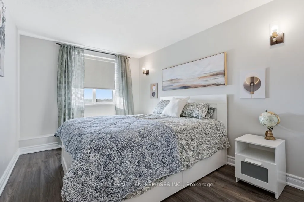 6720 Glen Erin Drive #414