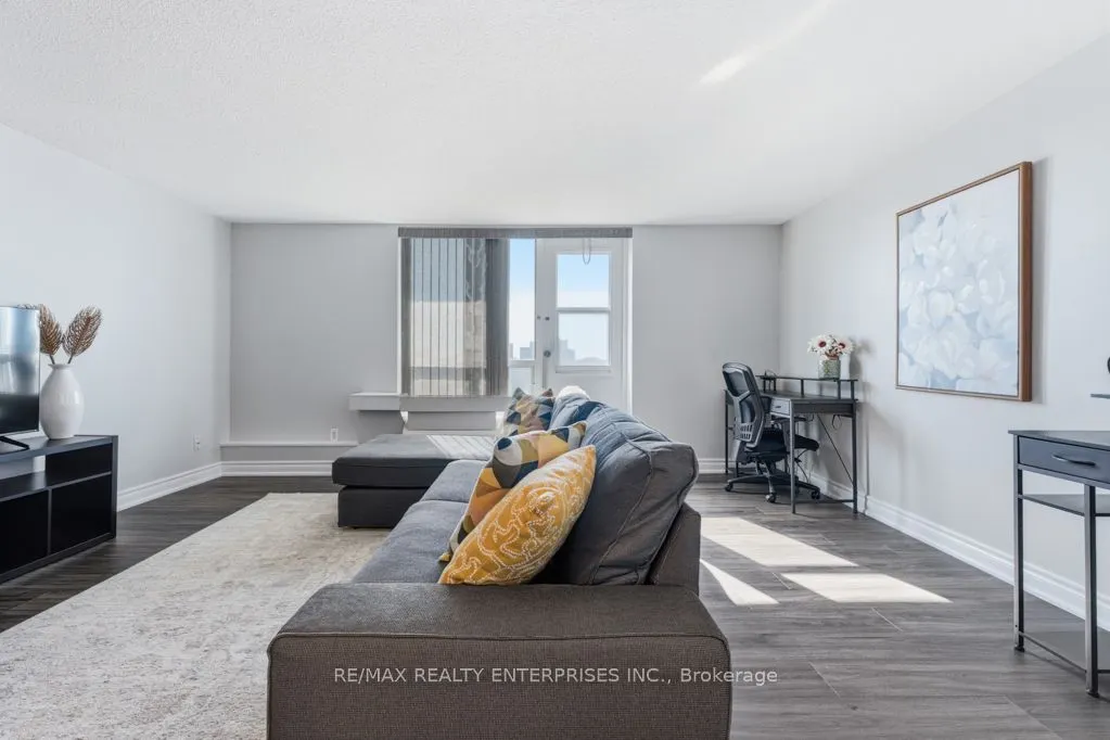 6720 Glen Erin Drive #414
