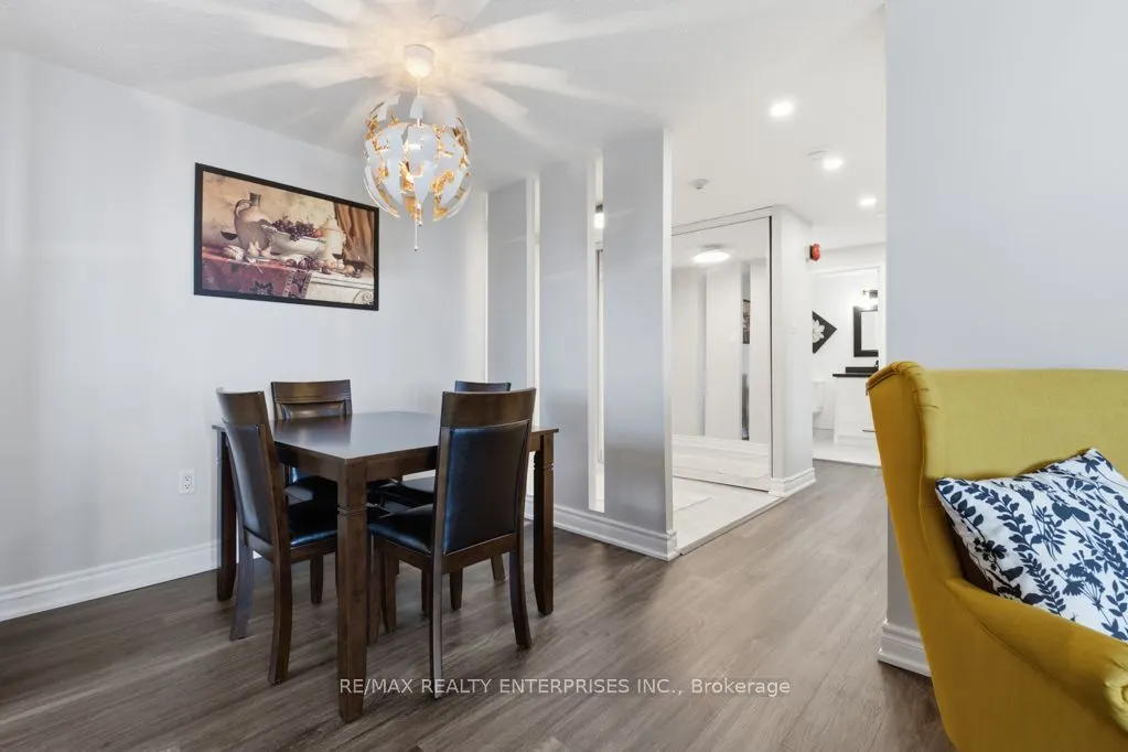 6720 Glen Erin Drive #414