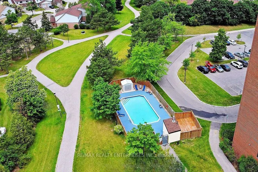 6720 Glen Erin Drive #414