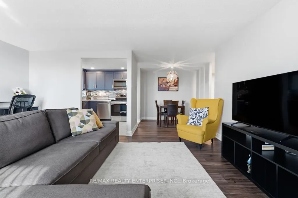 6720 Glen Erin Drive #414