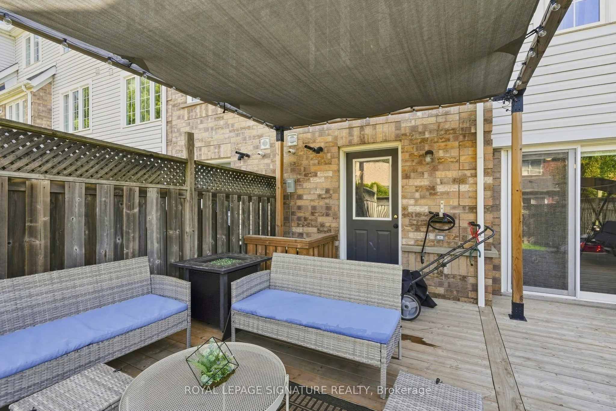 1185 Chapman Crescent