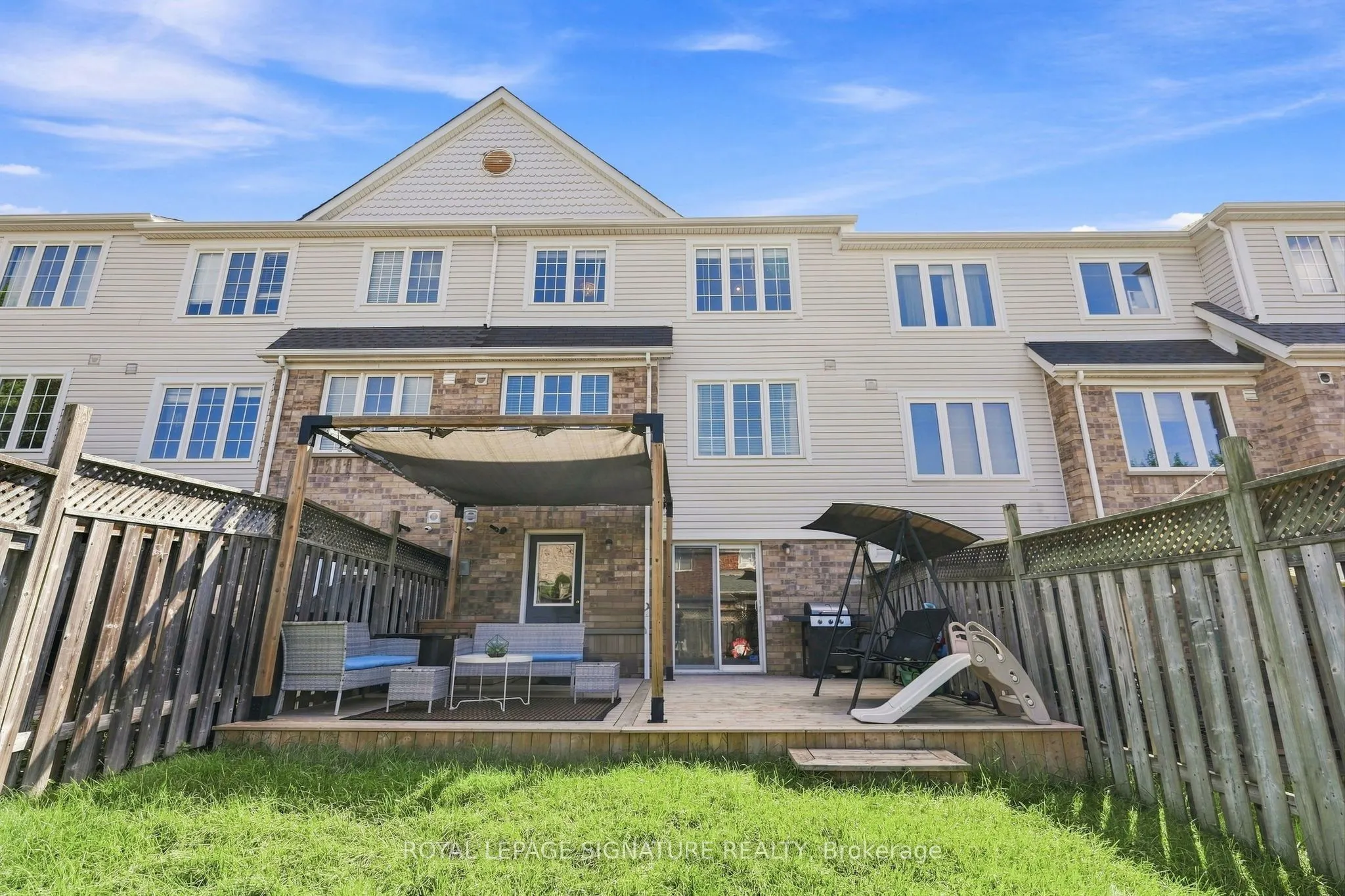 1185 Chapman Crescent