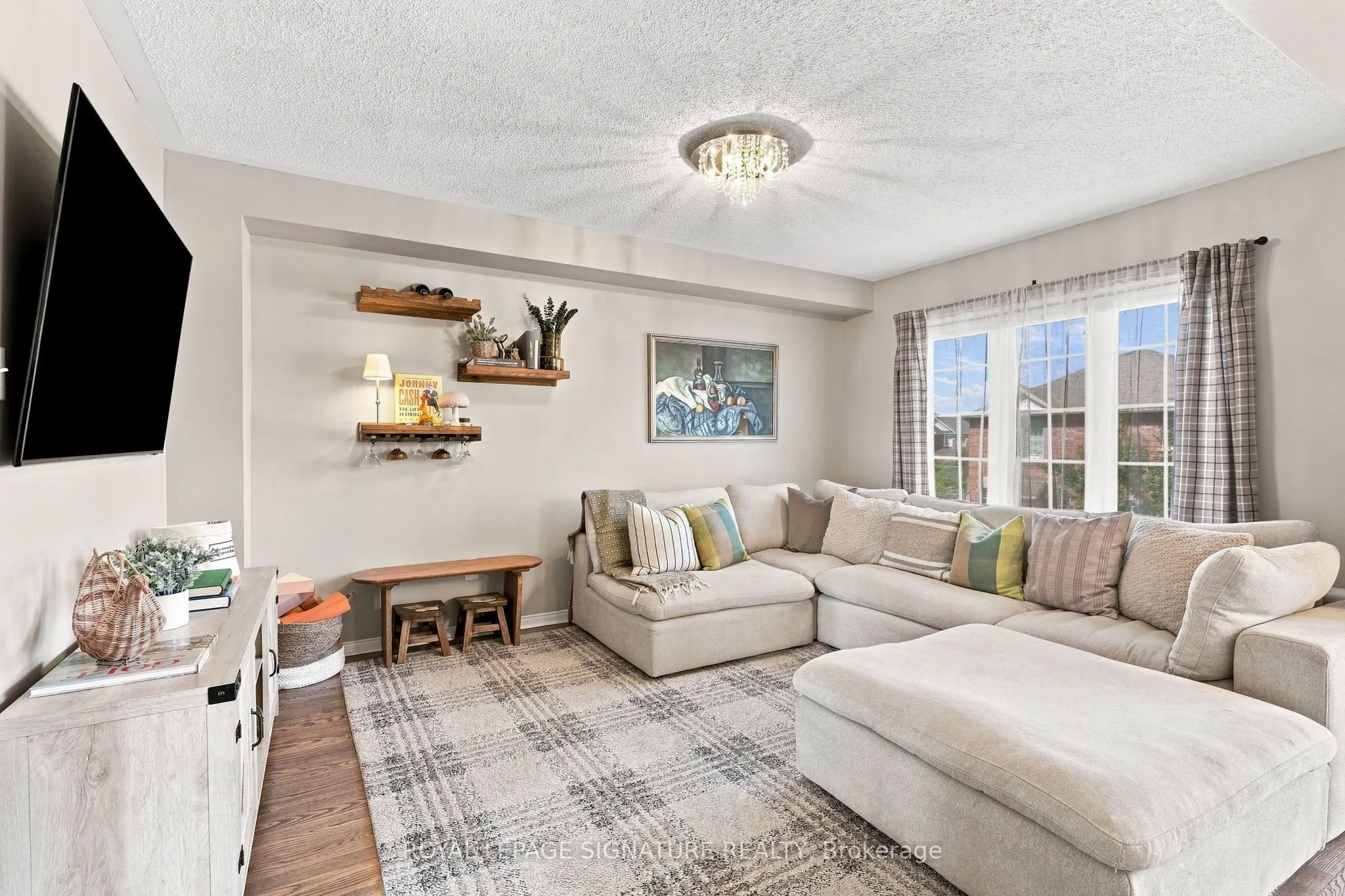 1185 Chapman Crescent