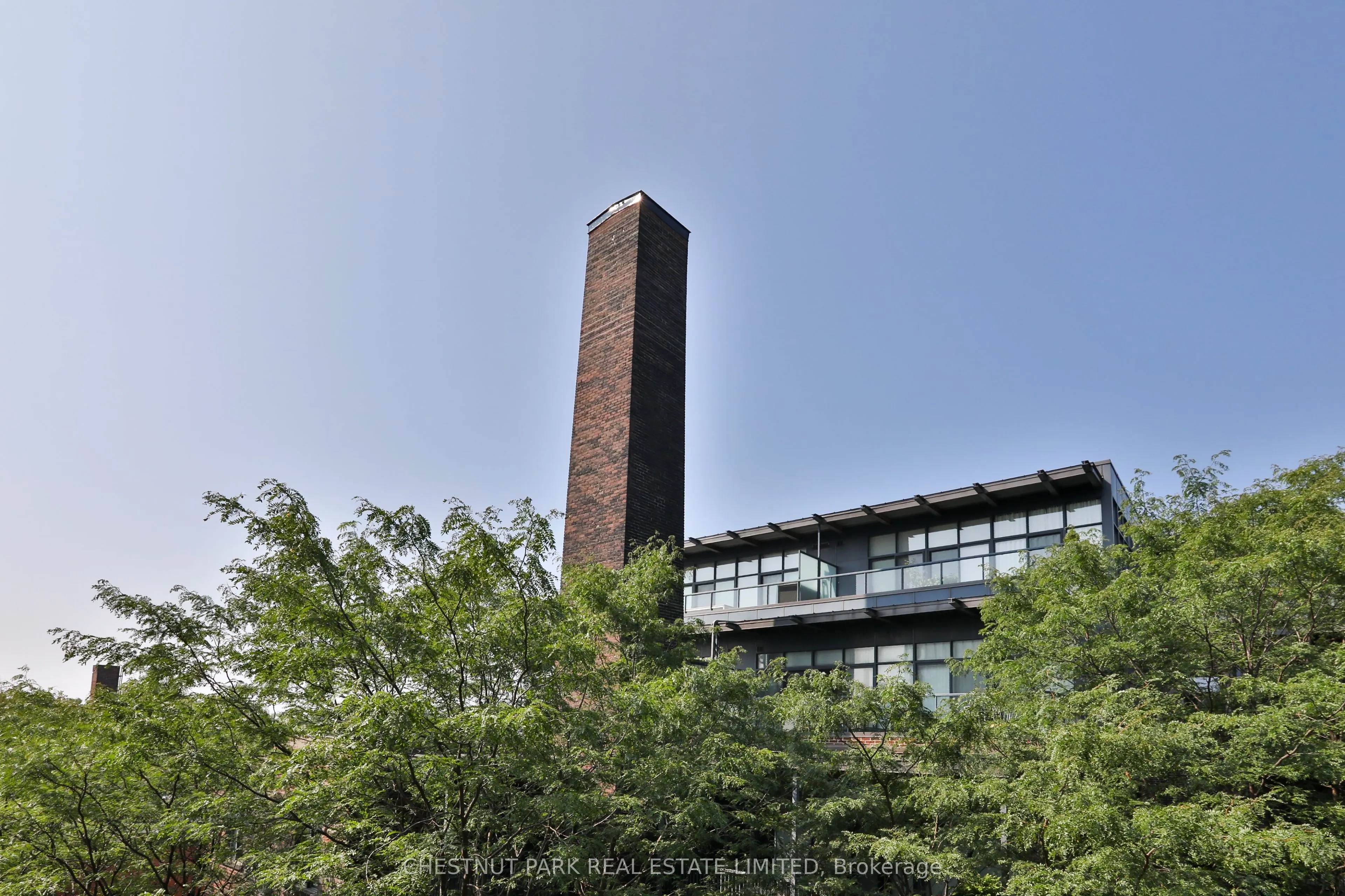 369 Sorauren Avenue #414