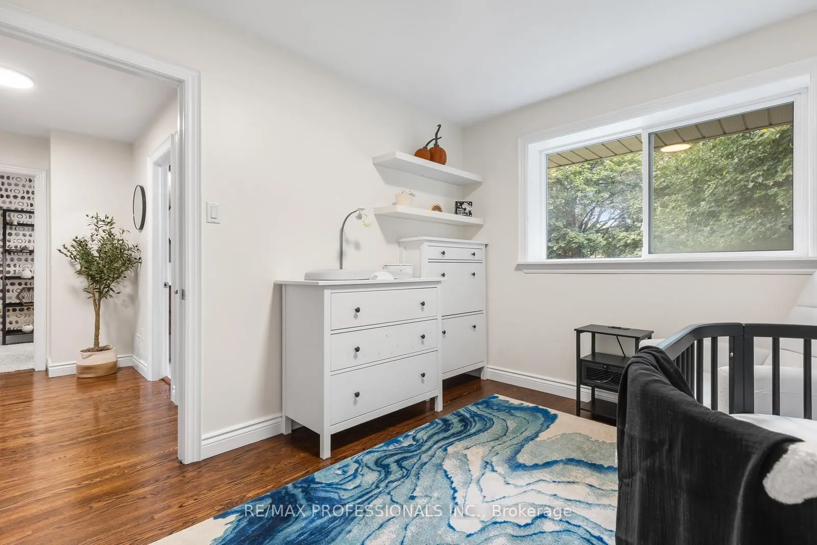 37 Birchleaf Crescent