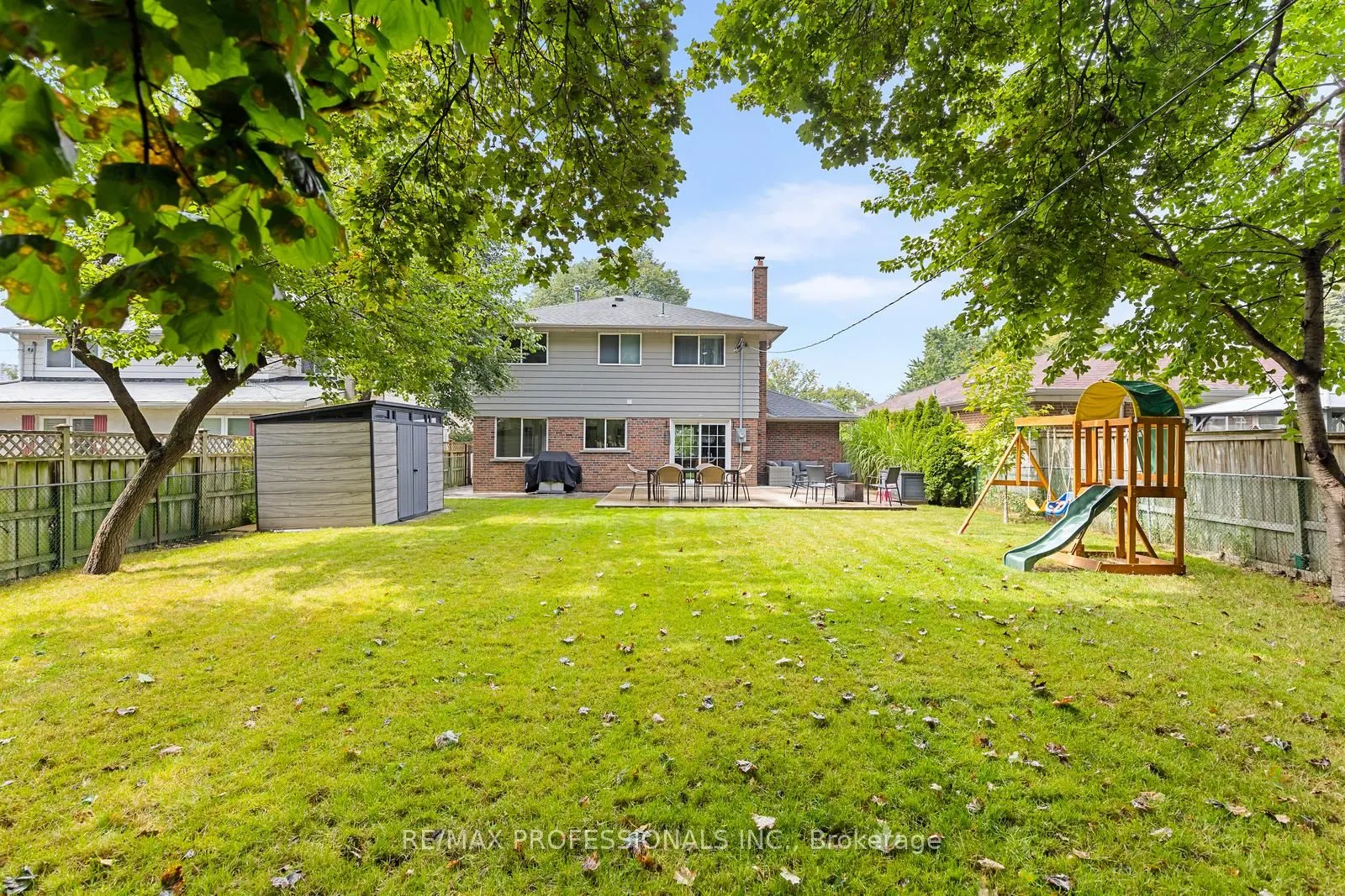 37 Birchleaf Crescent