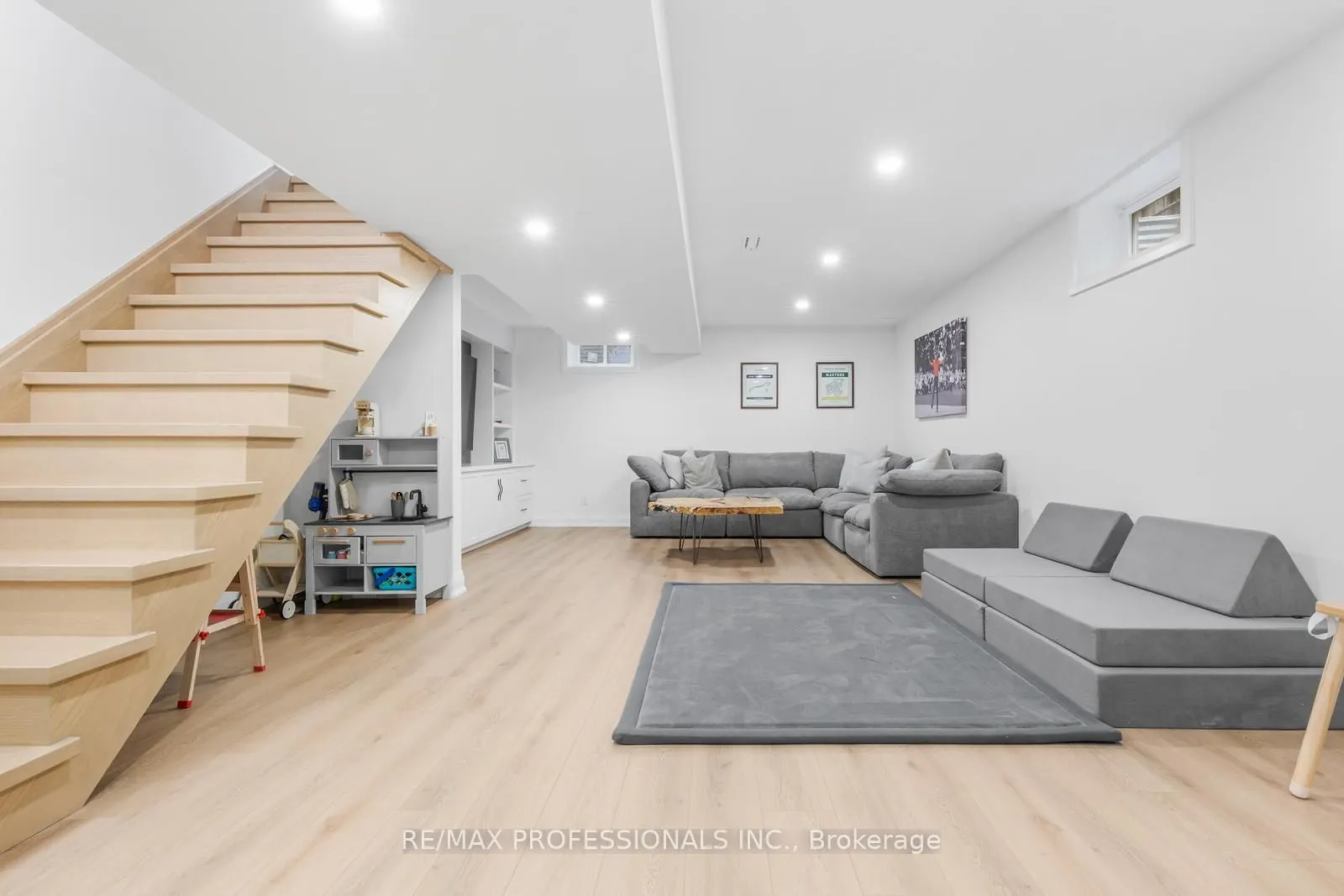 37 Birchleaf Crescent