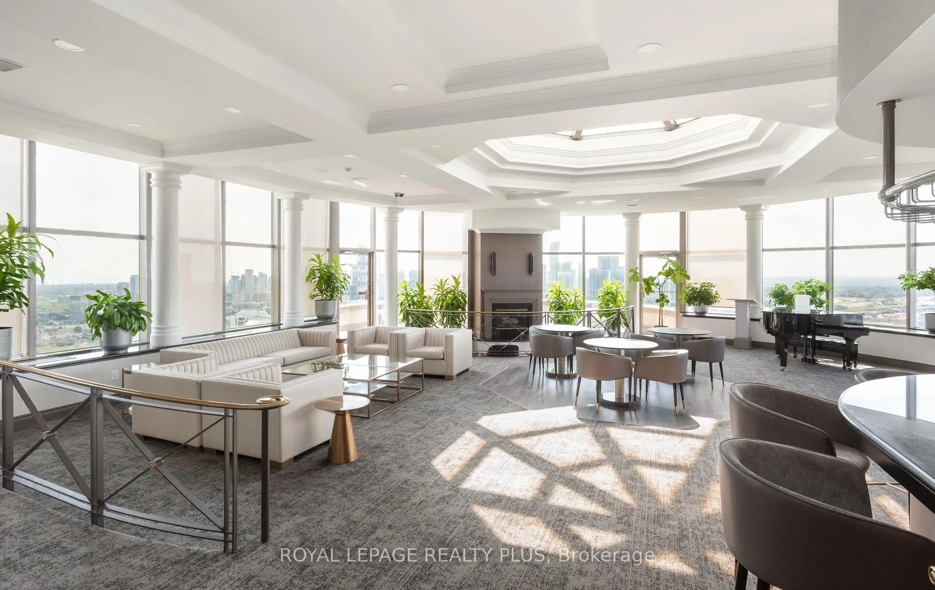 45 Kingsbridge Garden Circle #808