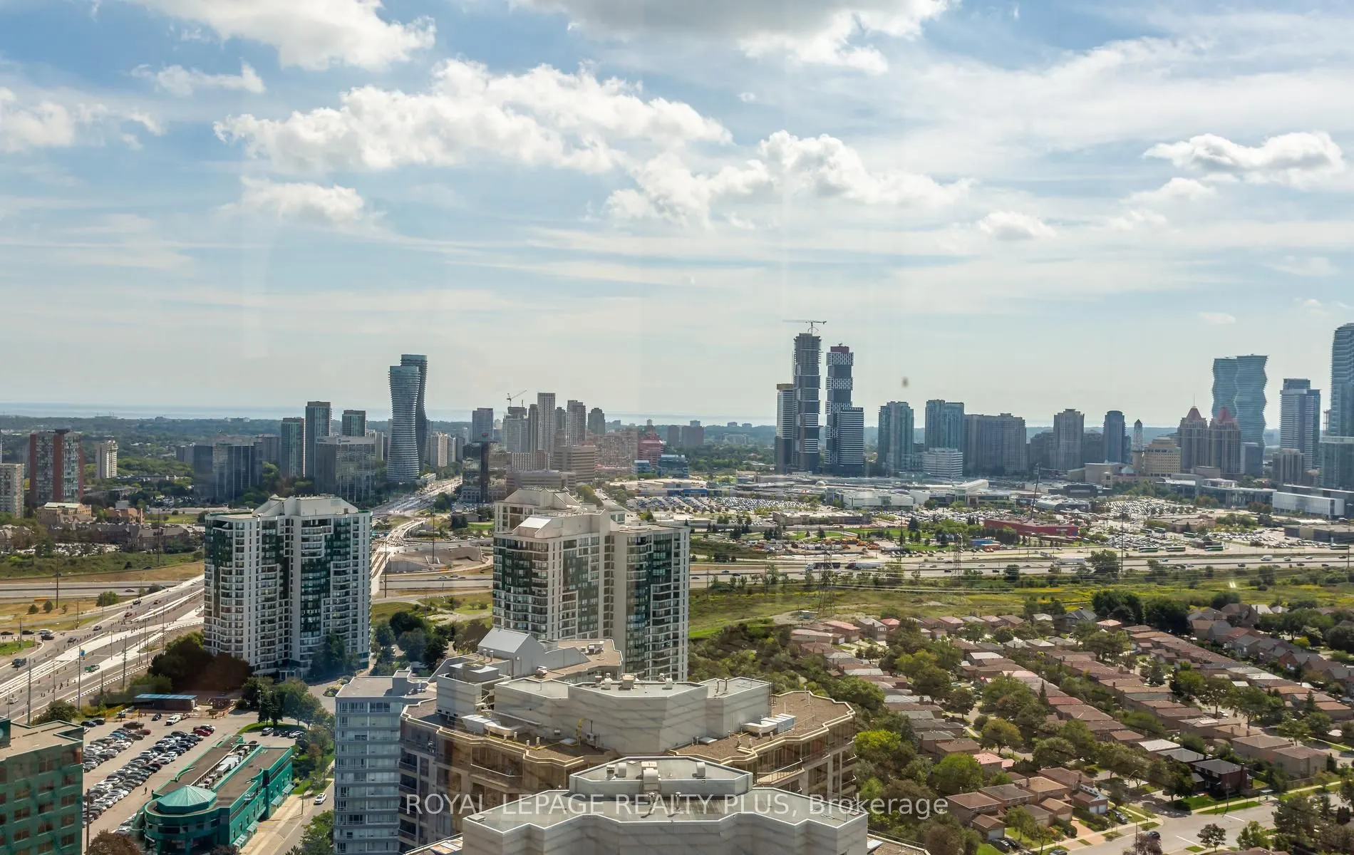 45 Kingsbridge Garden Circle #808