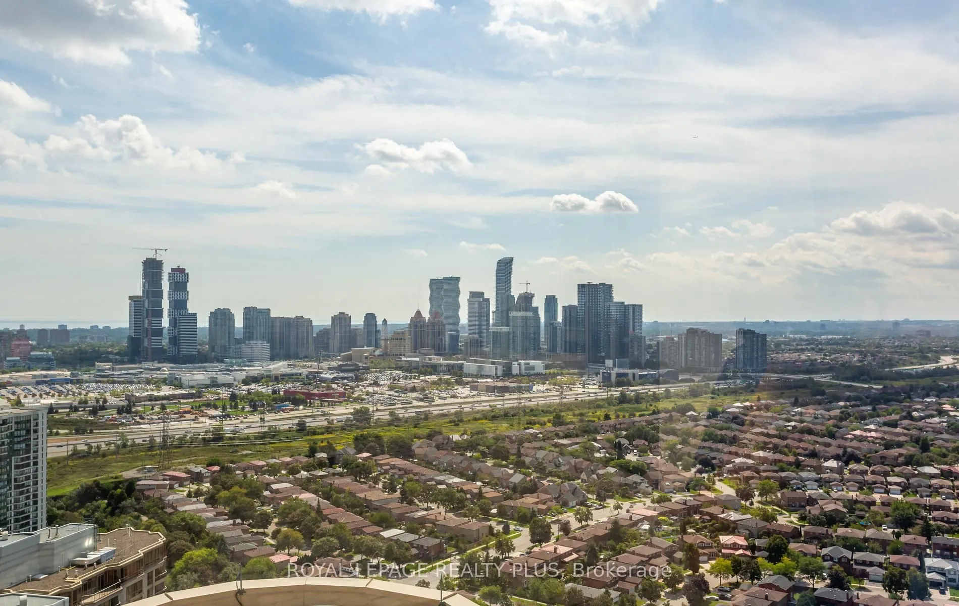 45 Kingsbridge Garden Circle #808