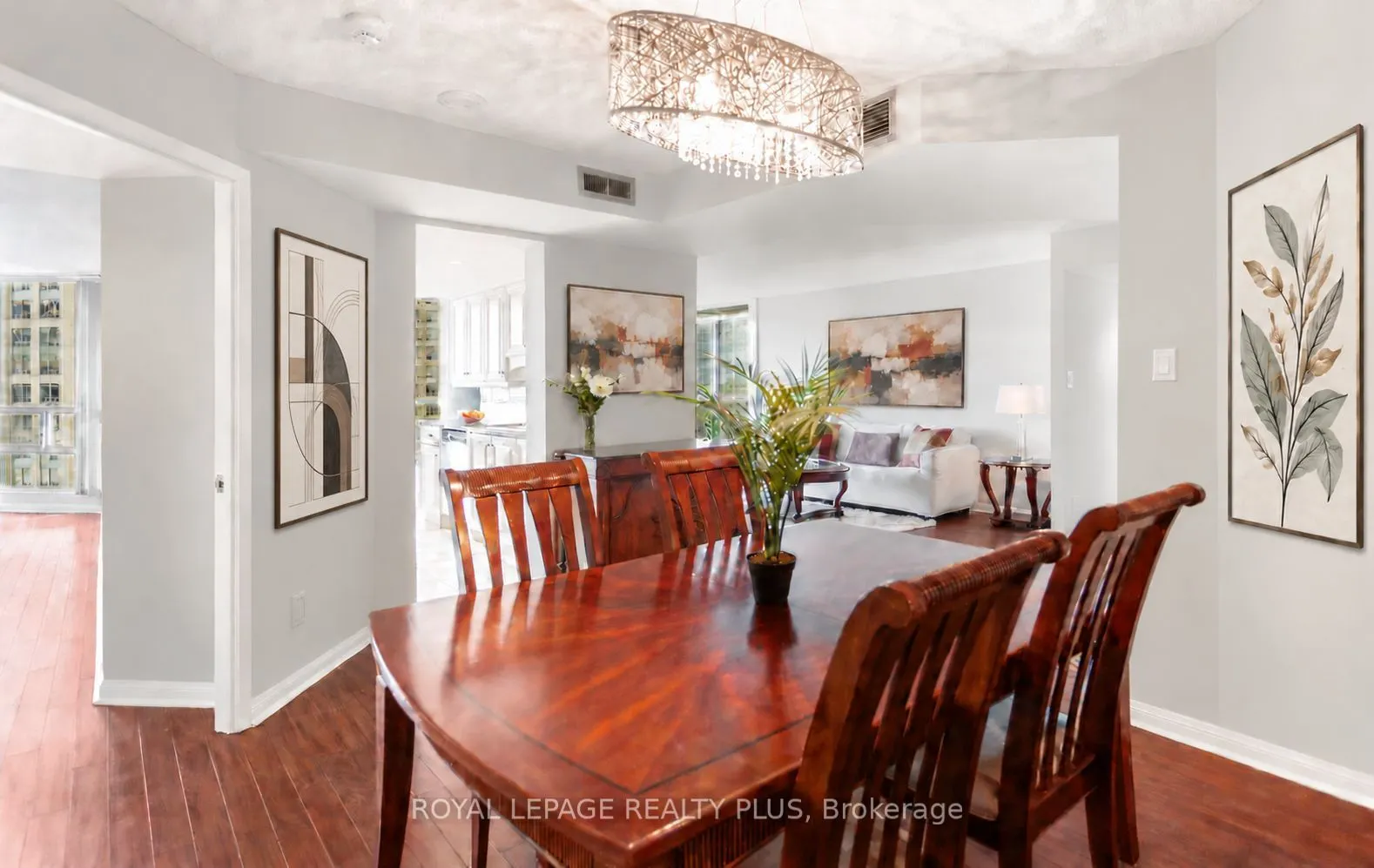 45 Kingsbridge Garden Circle #808