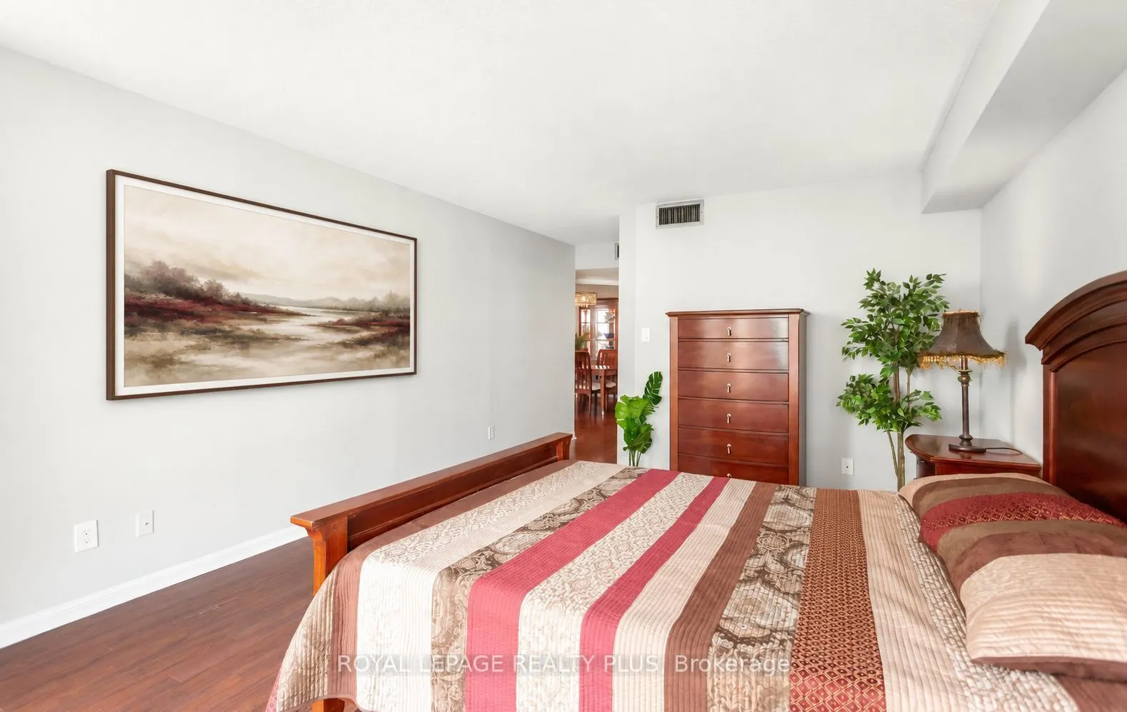 45 Kingsbridge Garden Circle #808