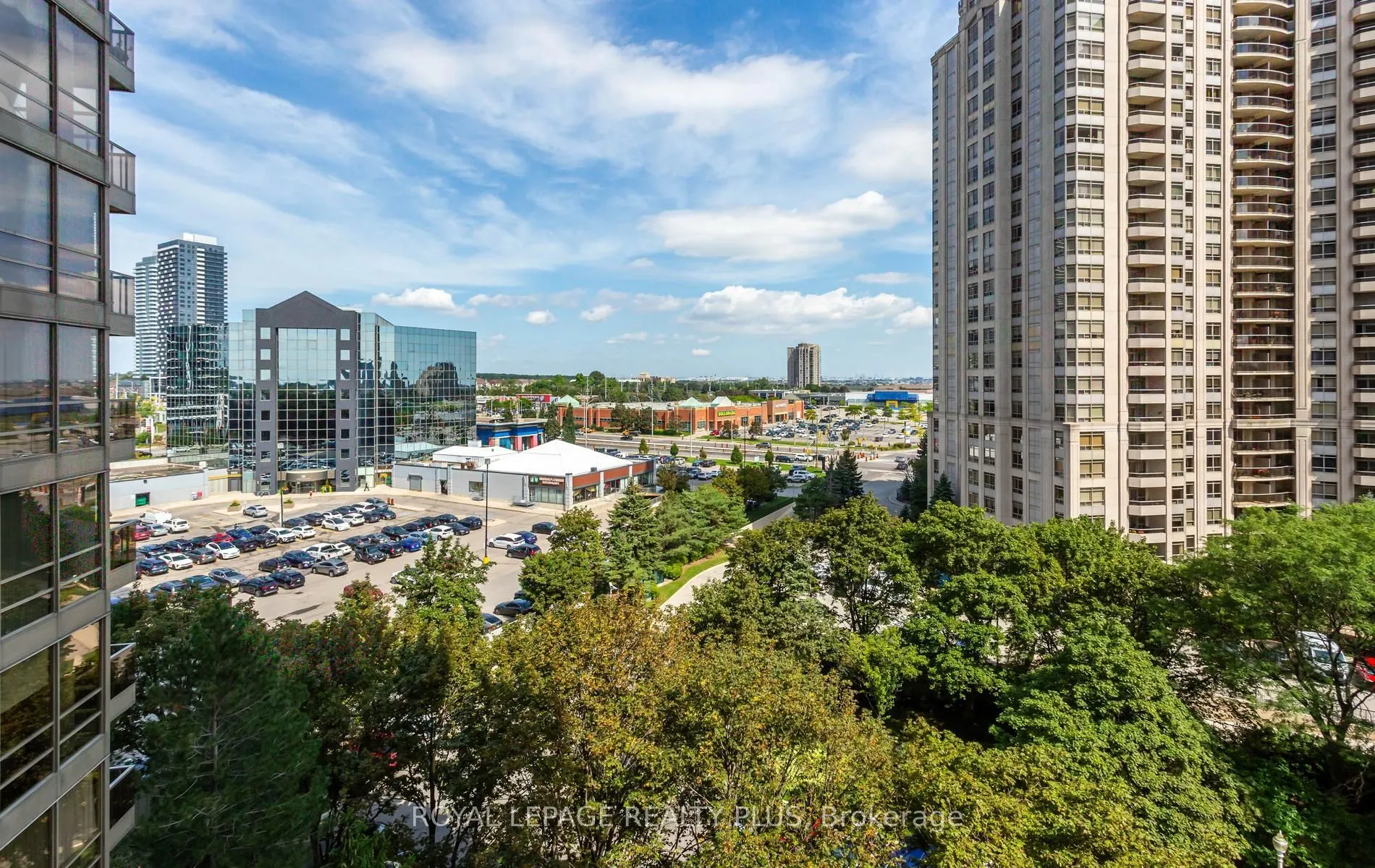 45 Kingsbridge Garden Circle #808