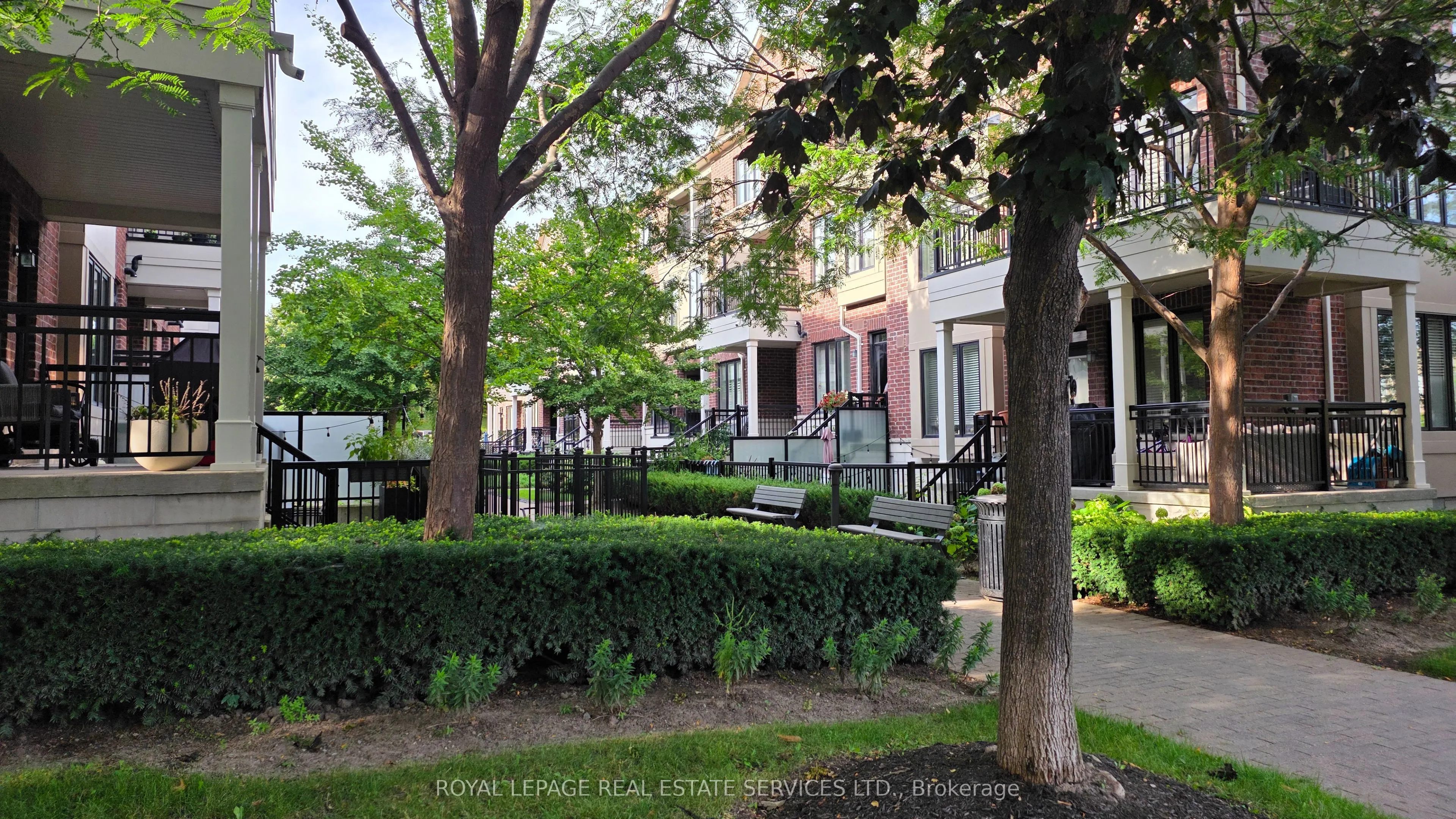 30 Carnation Avenue #101