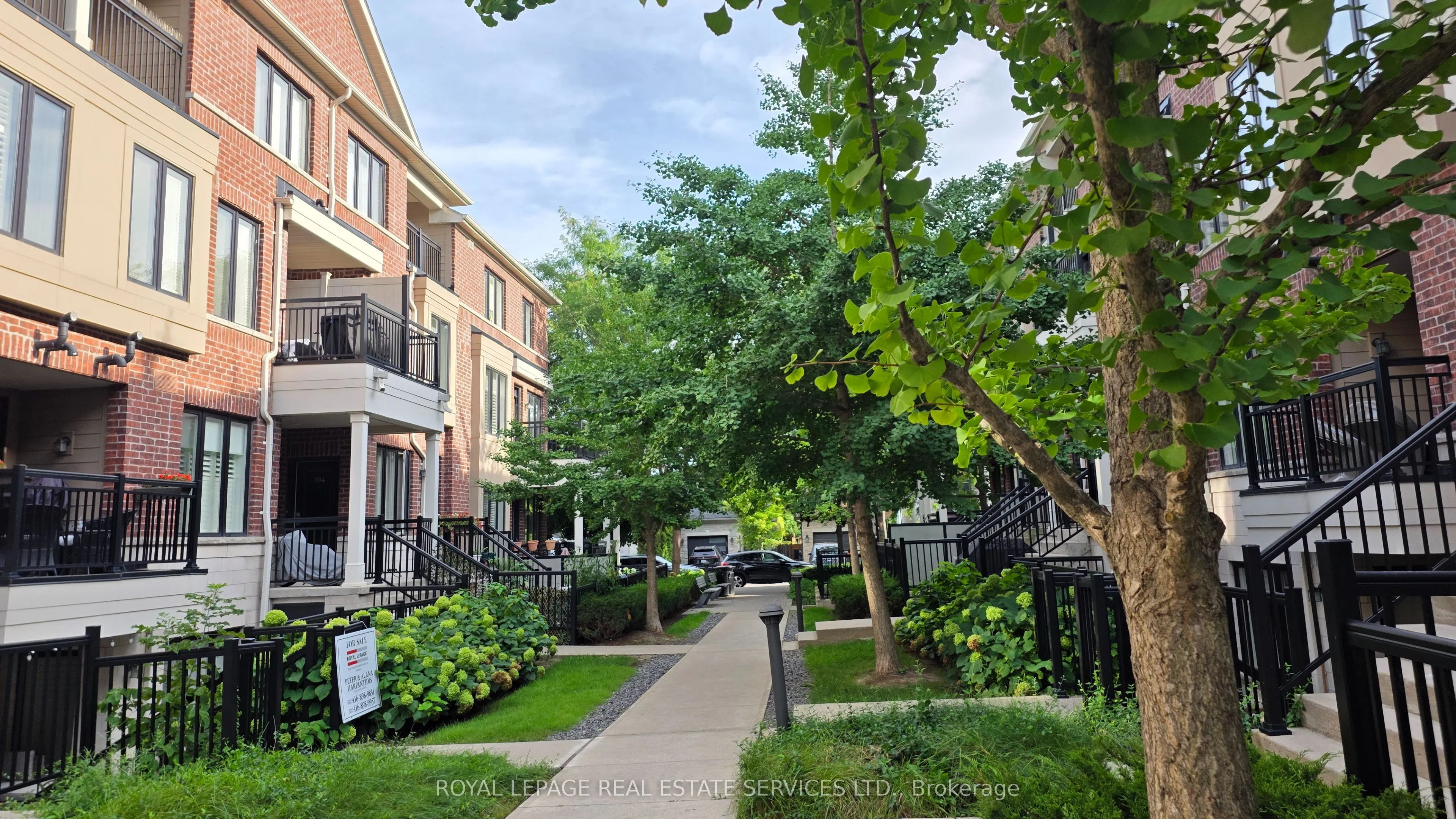30 Carnation Avenue #101