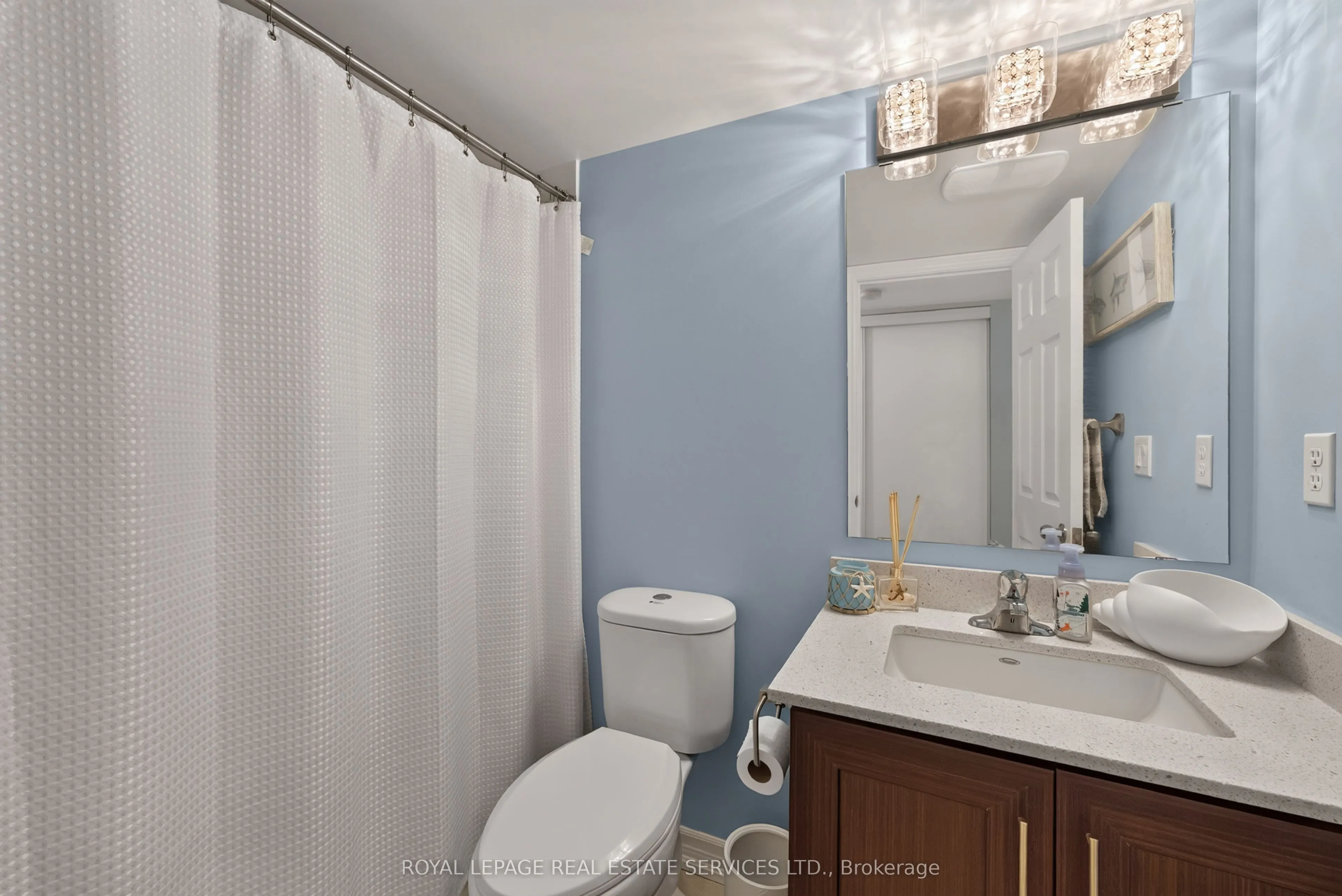 30 Carnation Avenue #101