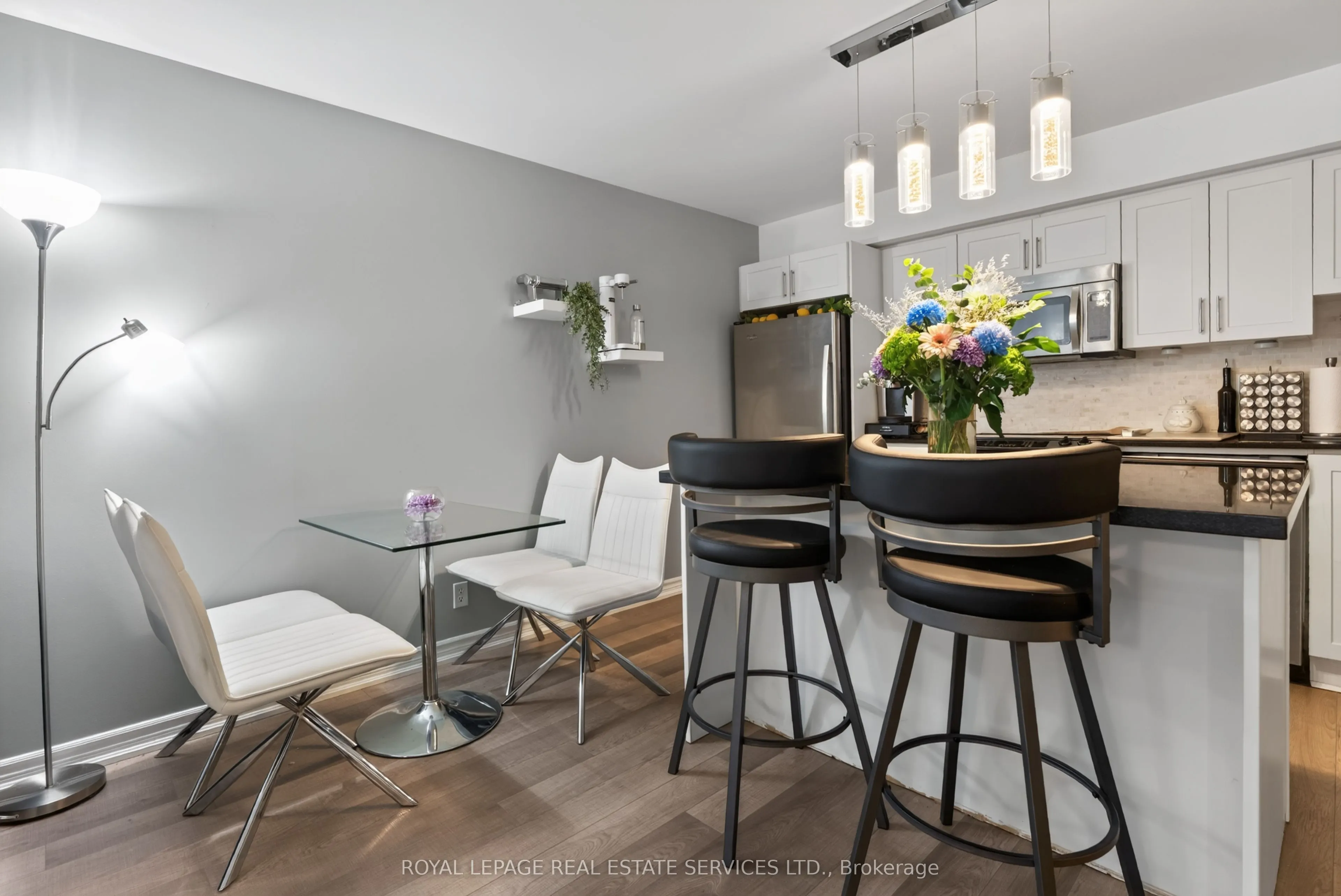 30 Carnation Avenue #101