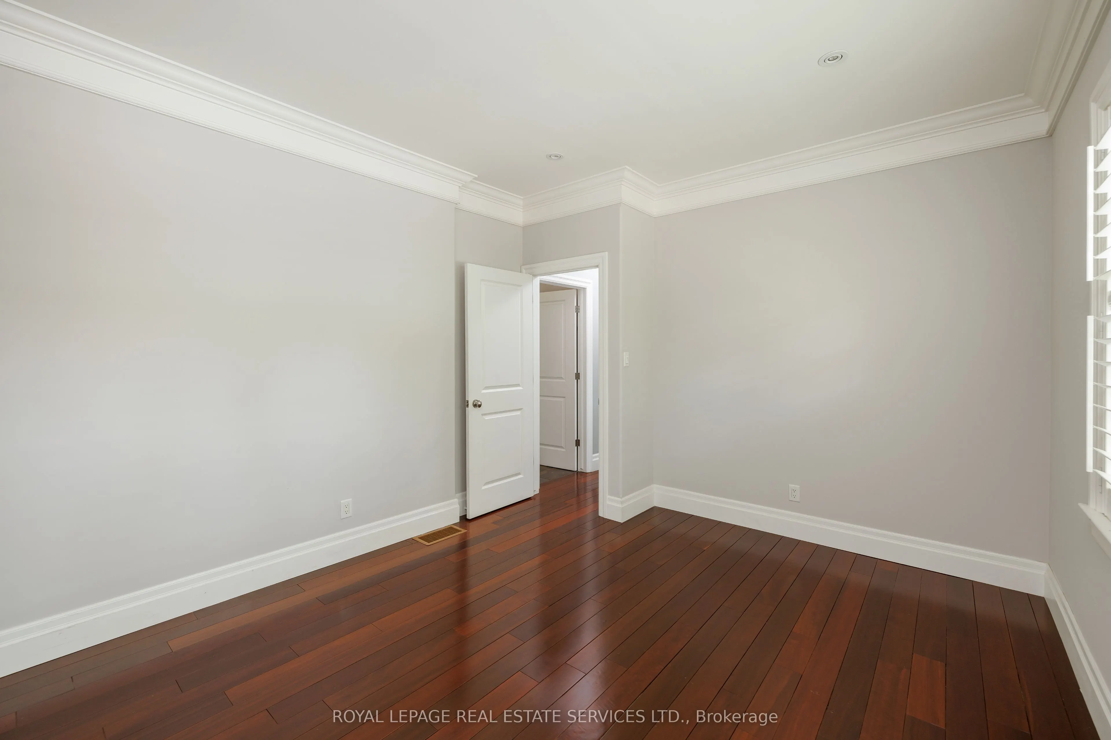 1387 Willowdown Road