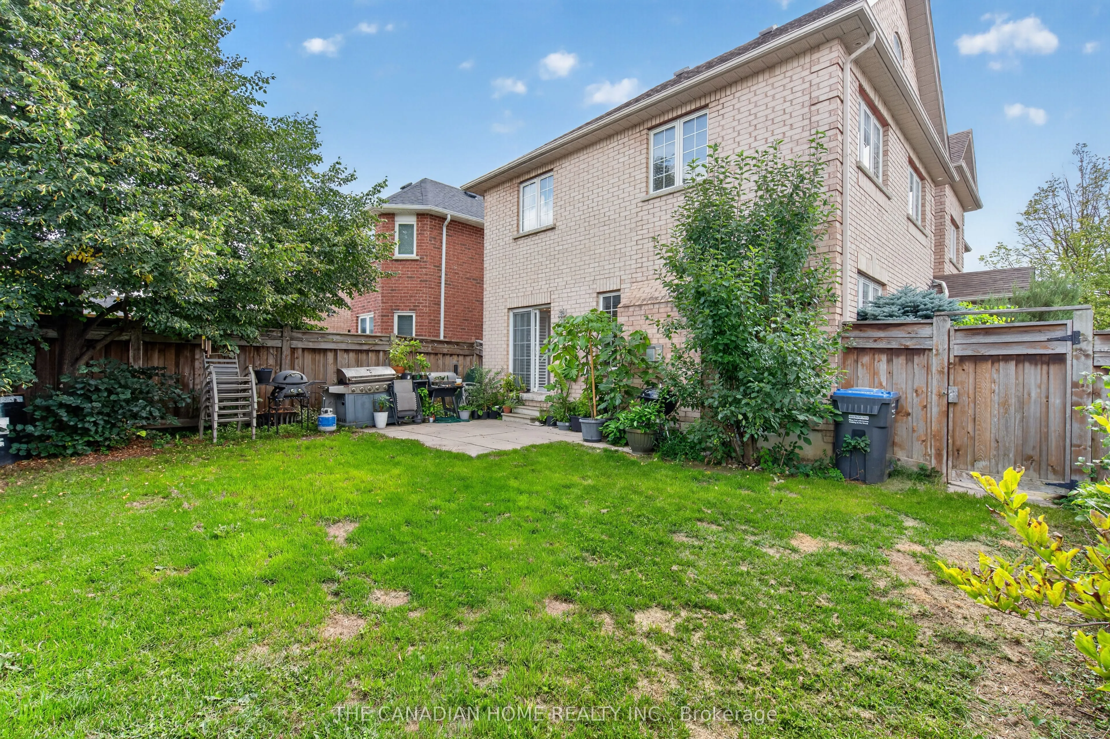 63 Humbershed Crescent