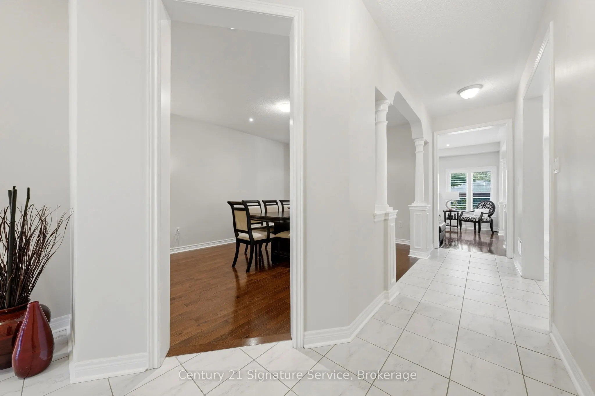 322 Comiskey Crescent