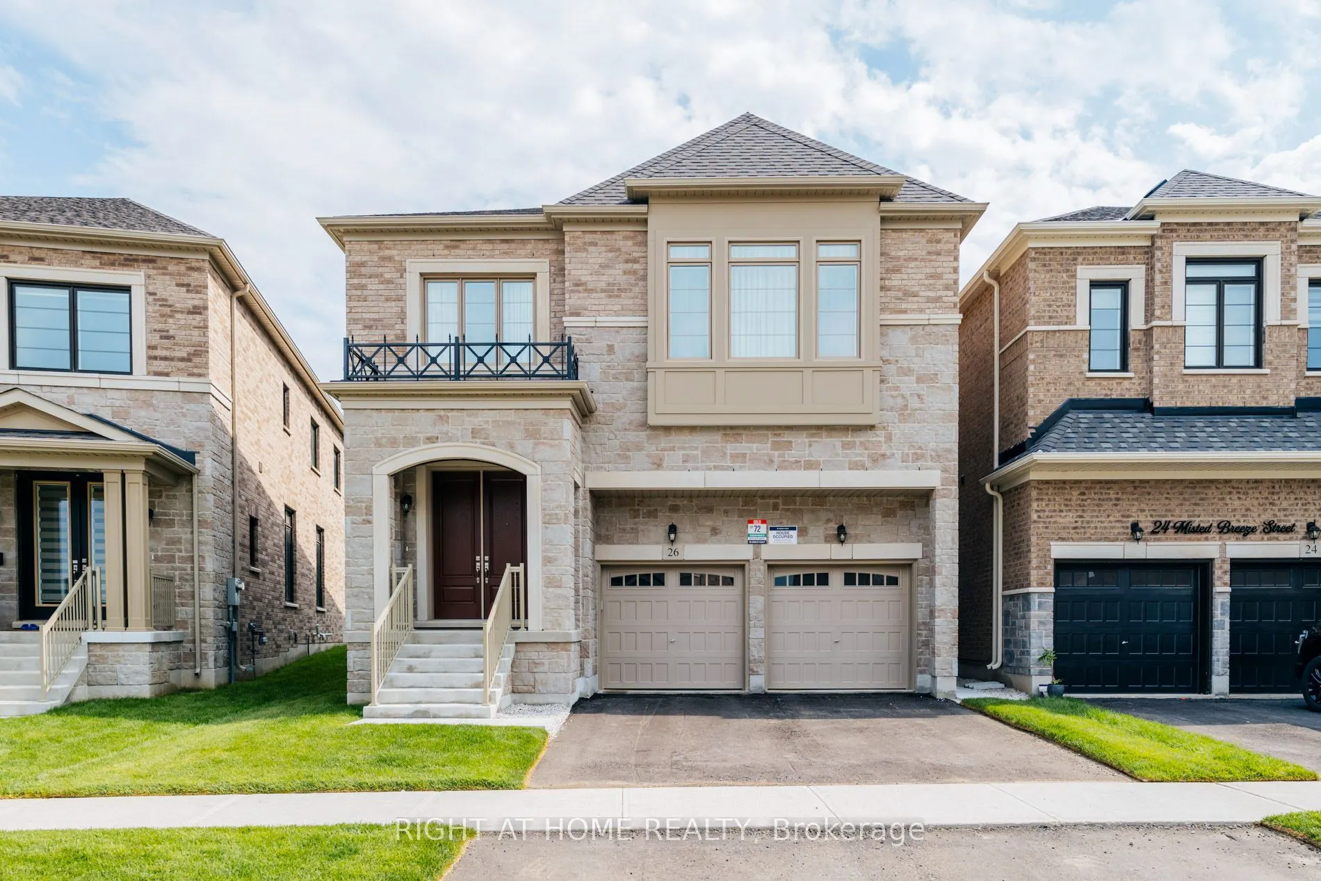 26 Misted Breeze Street
