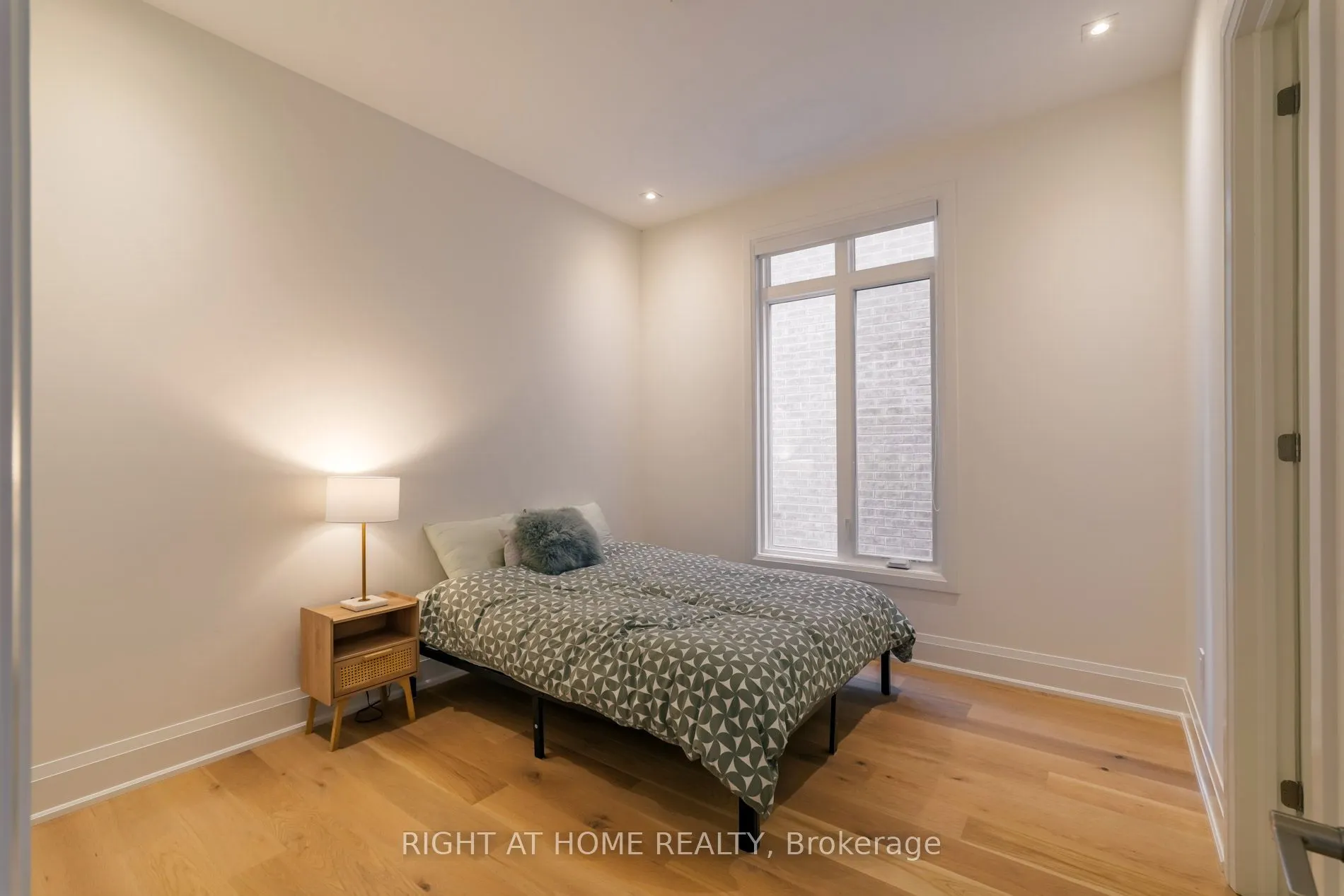 26 Misted Breeze Street