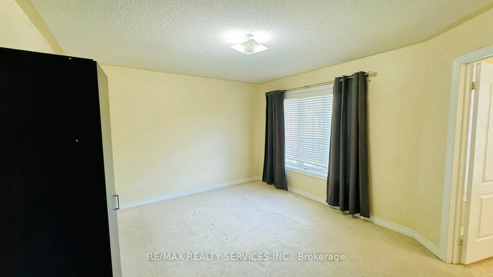 12 Urbana Road