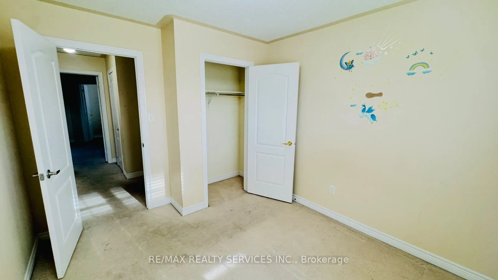 12 Urbana Road